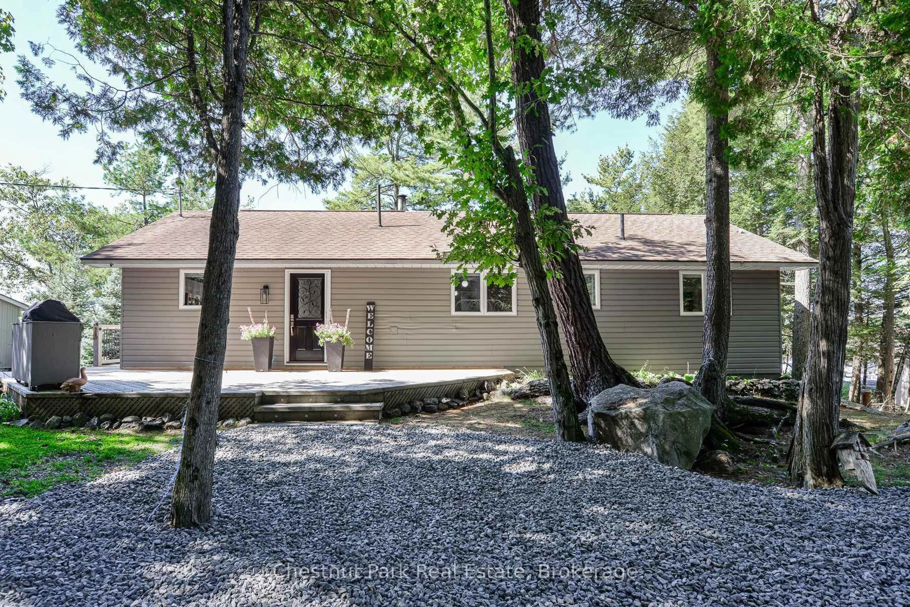 Home with vinyl exterior material, forest/trees view for 8 Woods Bay Lane, The Archipelago Ontario P2A 3B2