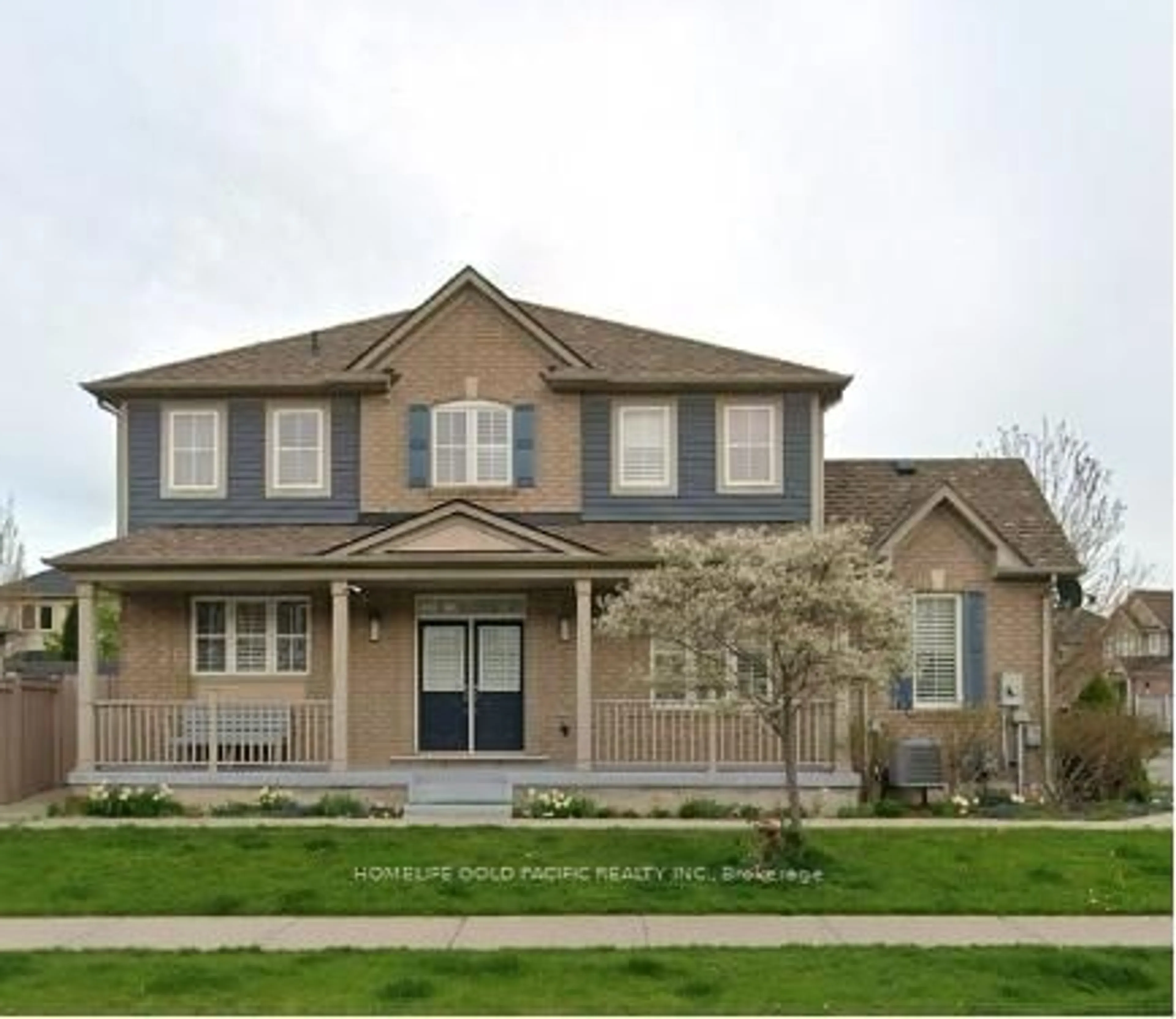 Home with brick exterior material, street for 97 Montreal Circ, Hamilton Ontario L8E 0C9