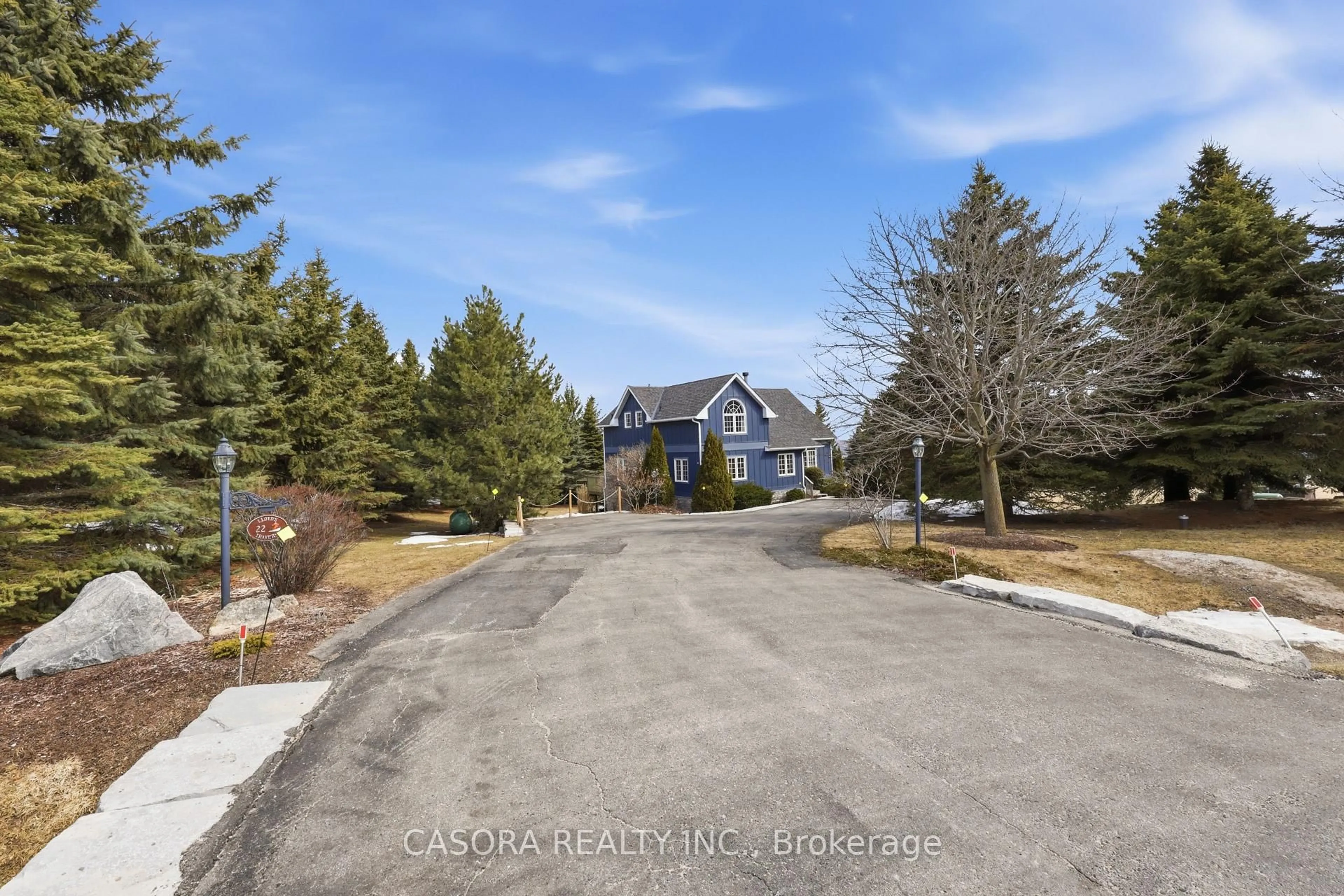 A pic from outside/outdoor area/front of a property/back of a property/a pic from drone, street for 22 Lloyd's Traverse Cres, Mulmur Ontario L9V 3H6