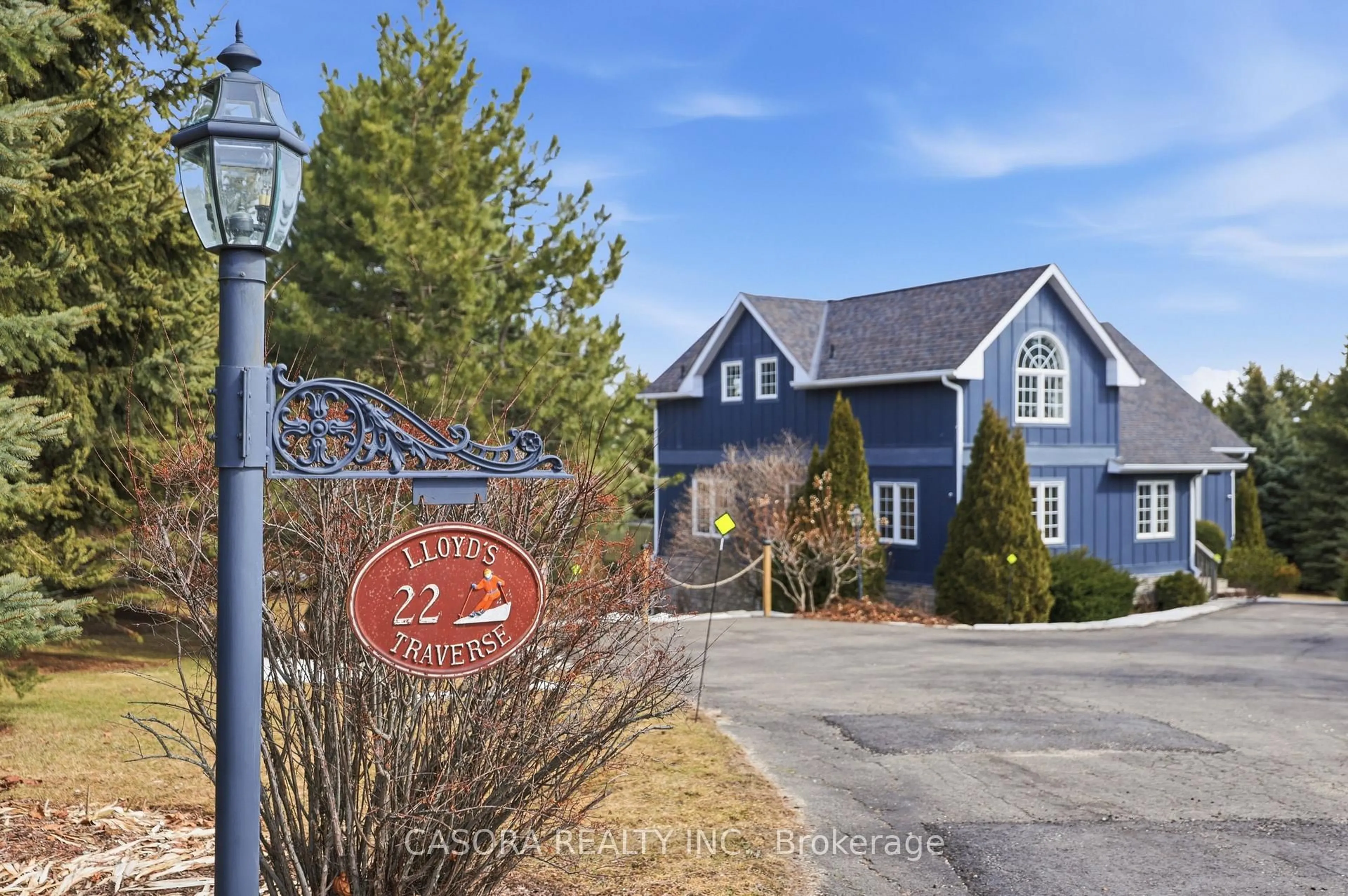 A pic from outside/outdoor area/front of a property/back of a property/a pic from drone, street for 22 Lloyd's Traverse Cres, Mulmur Ontario L9V 3H6
