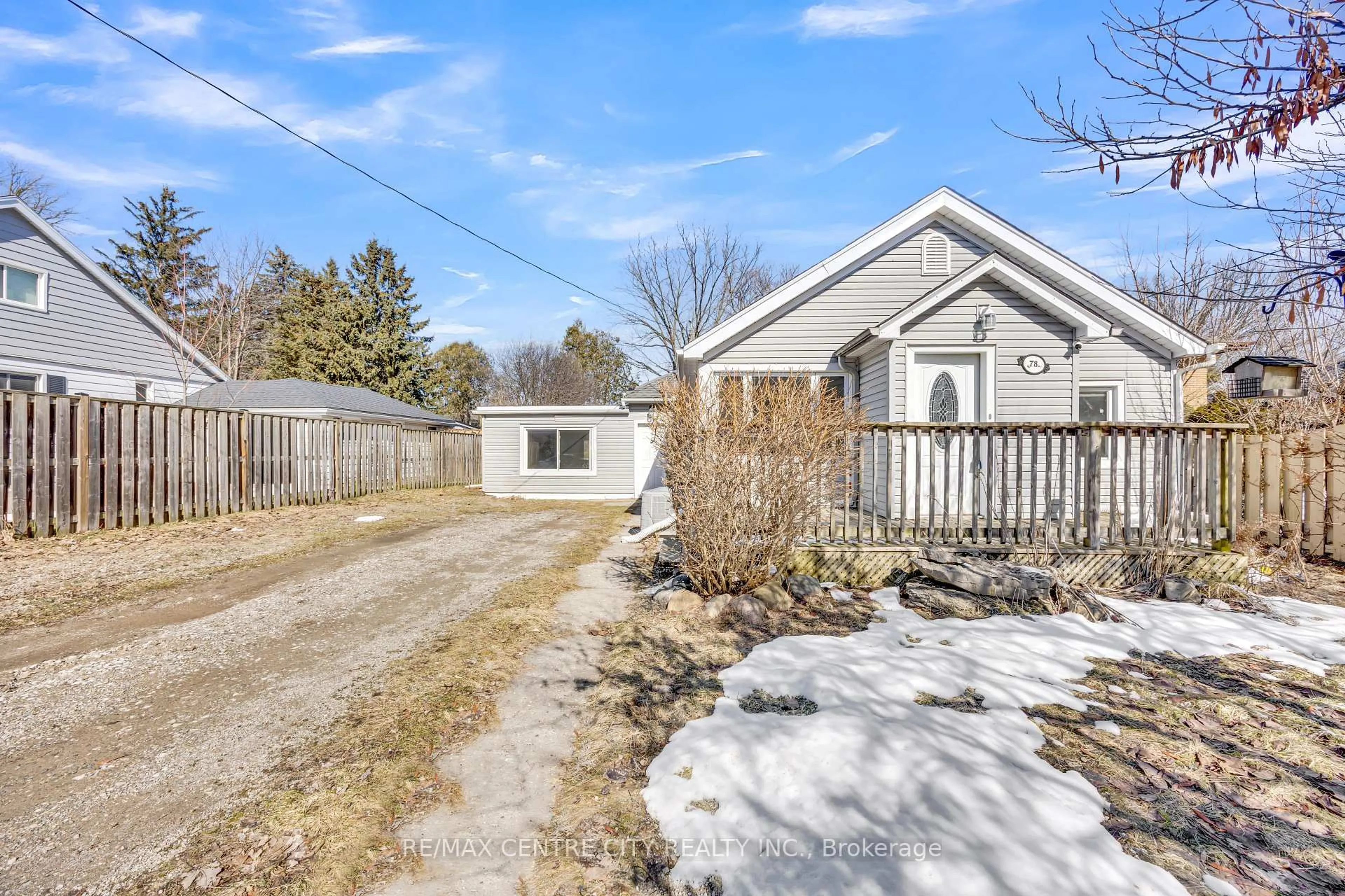 Shed for 78 LANGARTH St, London South Ontario N6J 1P4