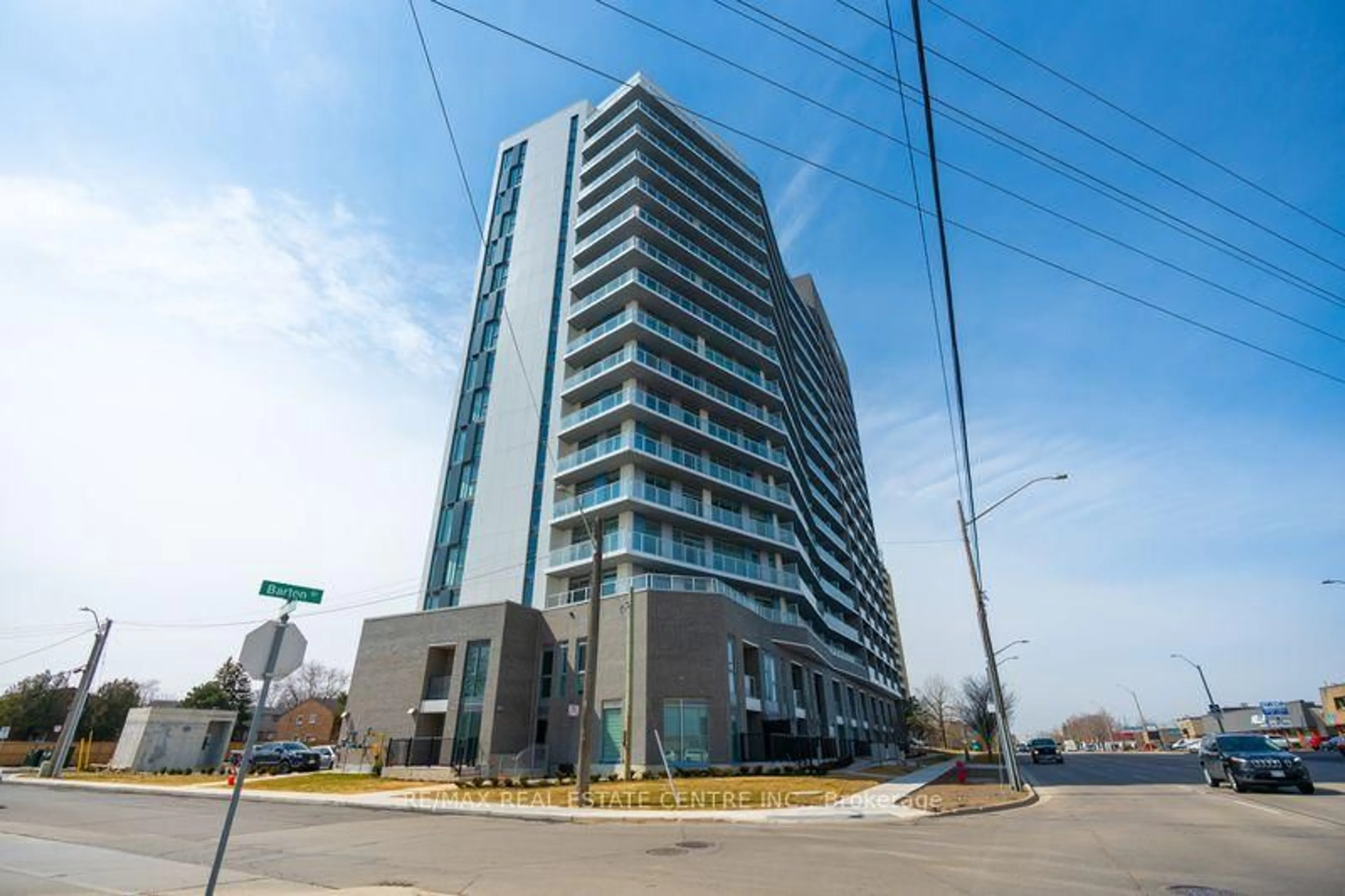 Unknown for 2782 Barton St #201, Hamilton Ontario L8E 2J8