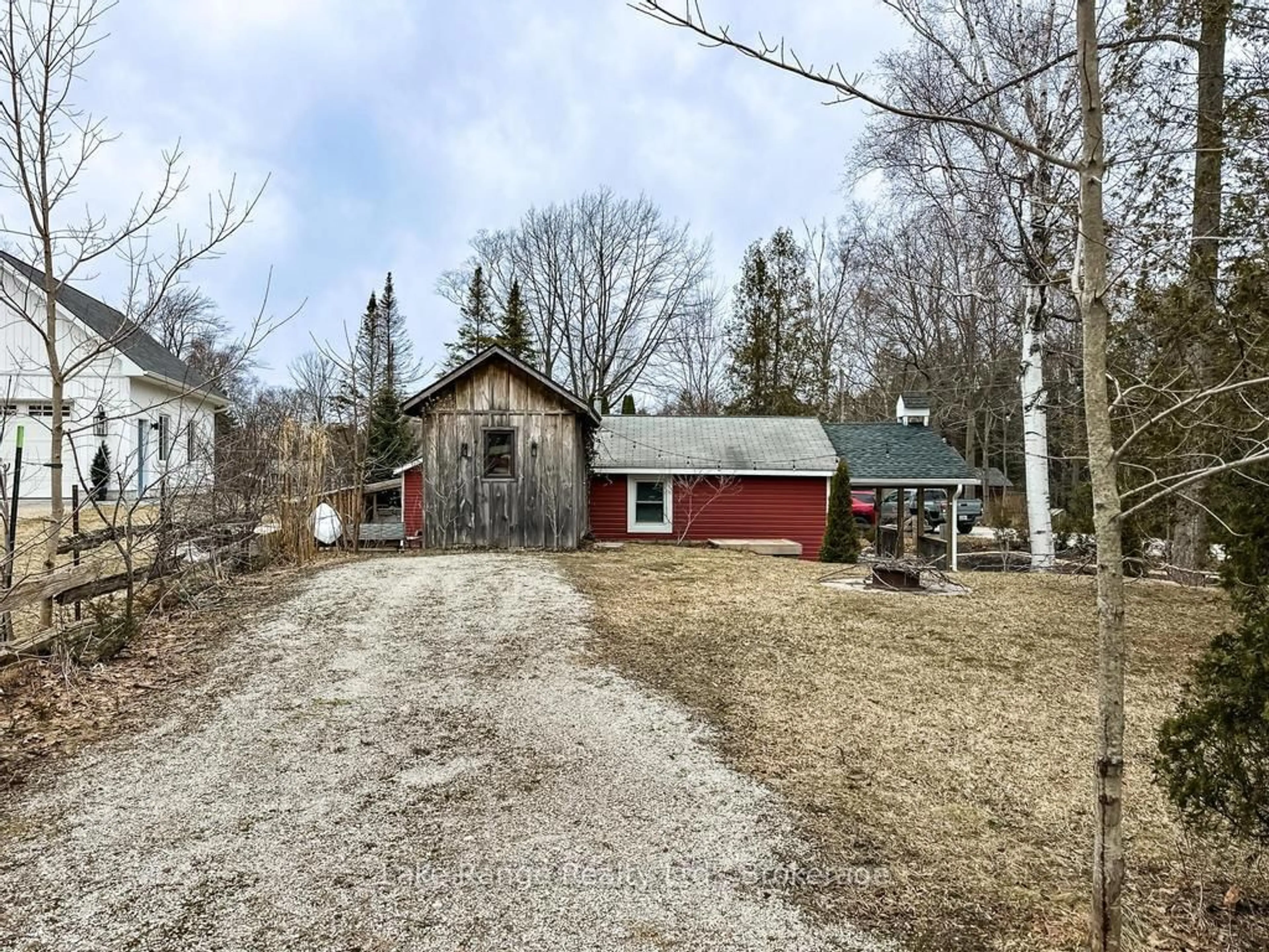 A pic from outside/outdoor area/front of a property/back of a property/a pic from drone, street for 111 Sunrise Ave, Huron-Kinloss Ontario N0G 2R0