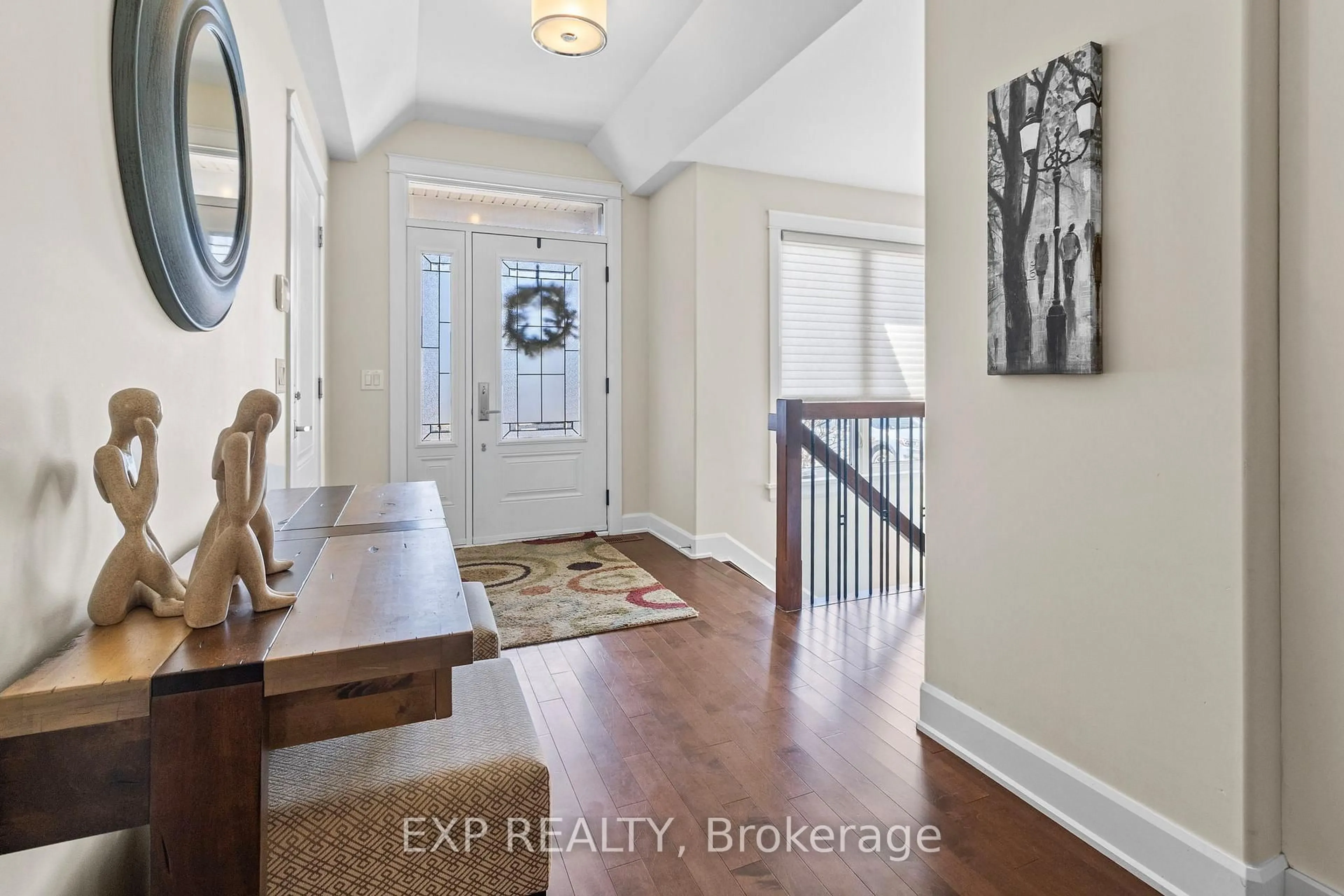 Indoor entryway for 321 Adley Dr, Brockville Ontario K6V 7H9