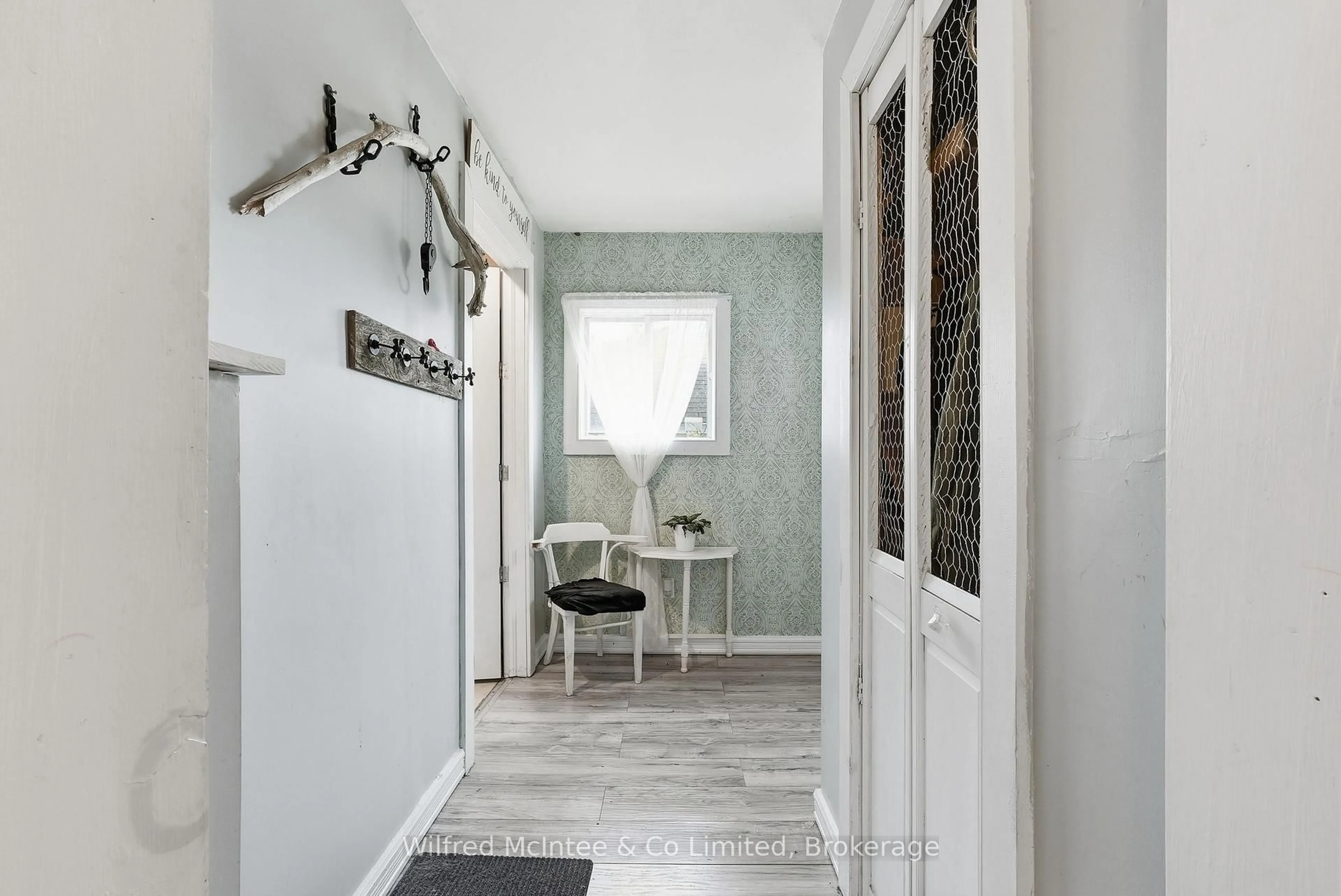 Indoor entryway for 59 3RD Ave, Arran-Elderslie Ontario N0G 1L0