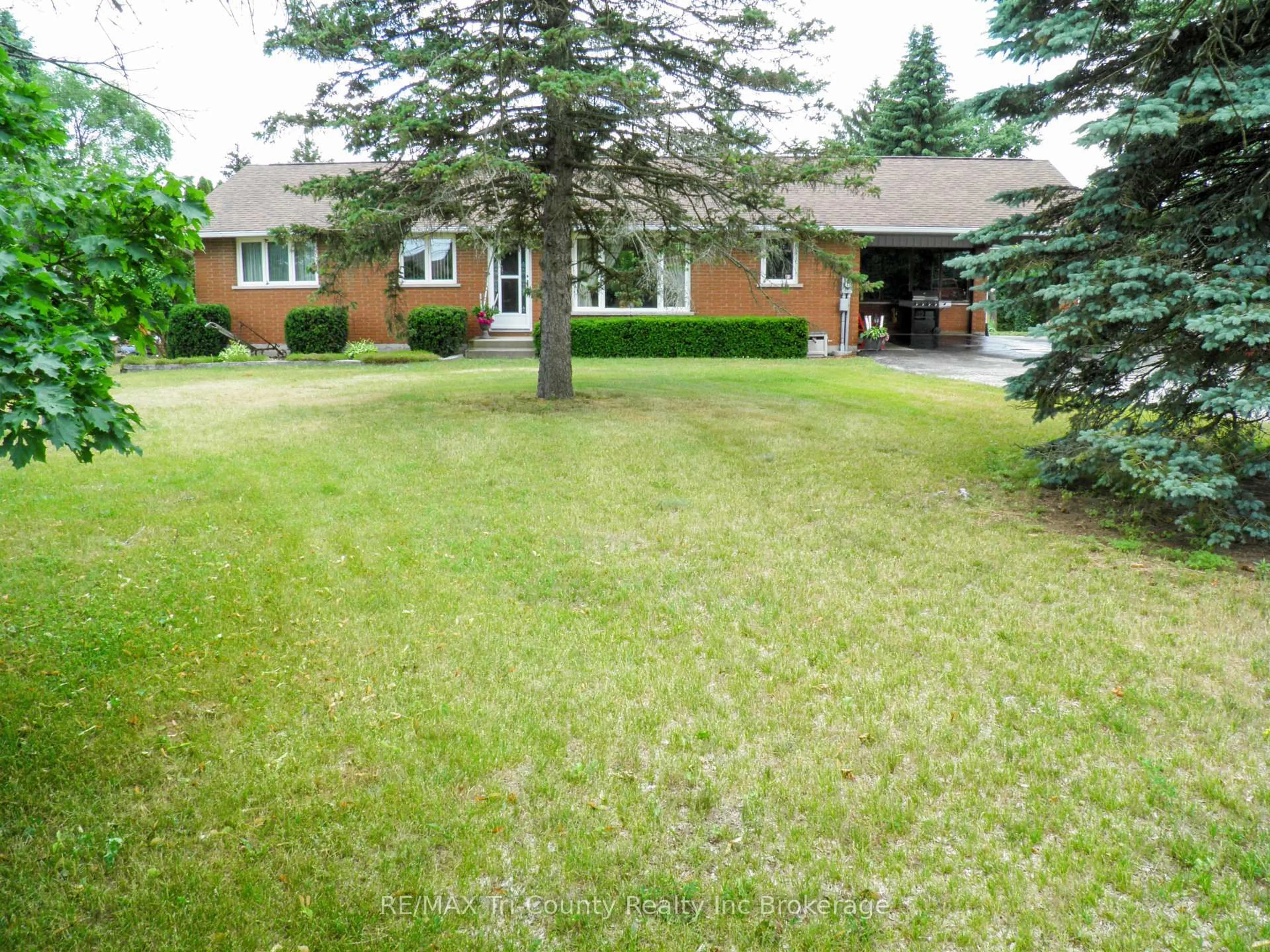 A pic from outside/outdoor area/front of a property/back of a property/a pic from drone, street for 9113 PLANK Rd, Bayham Ontario N0J 1Y0