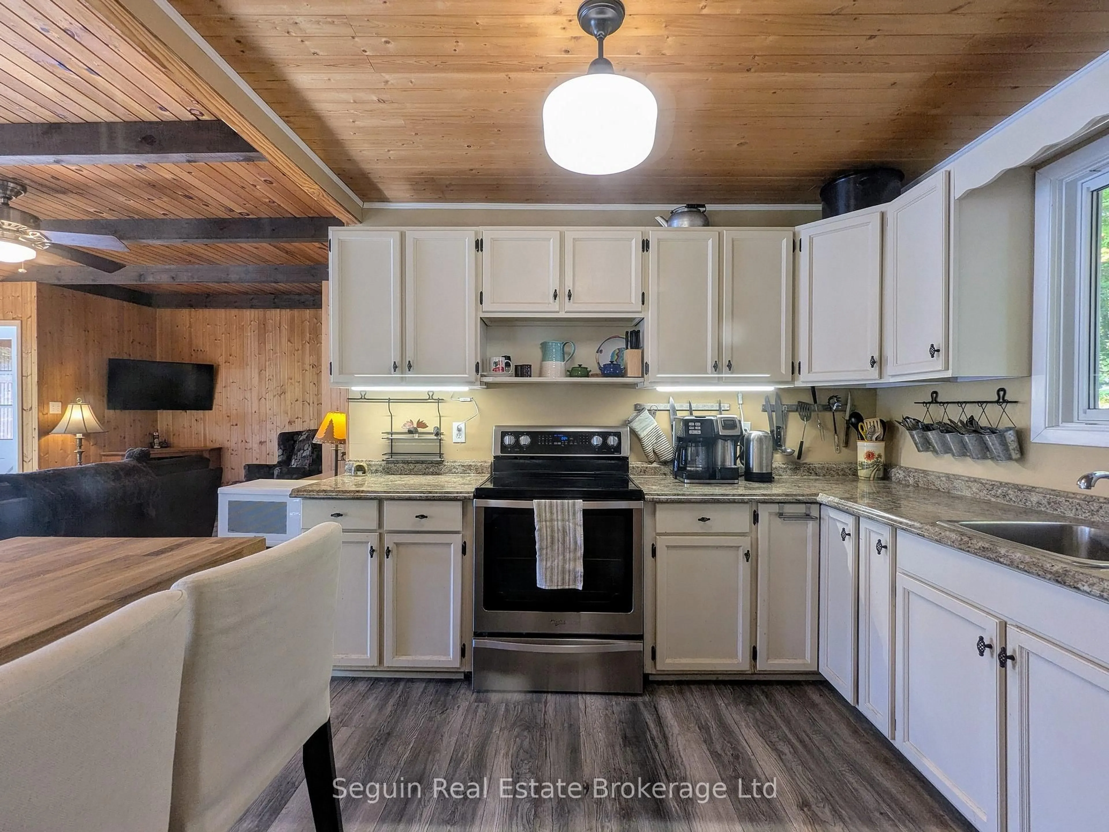 Open concept kitchen, unknown for 151 Sugar Lake Rd, Seguin Ontario P2A 0B6
