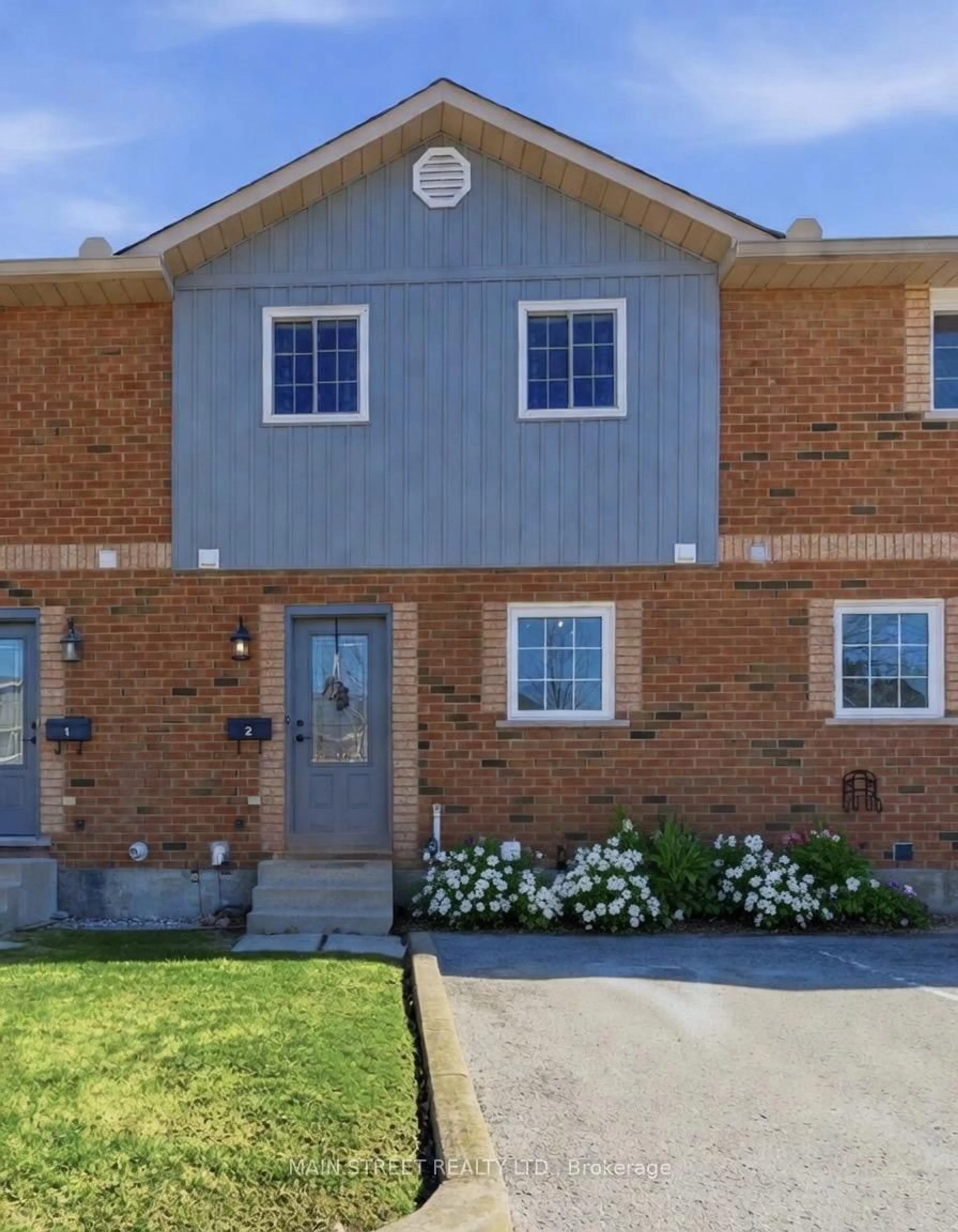 Home with brick exterior material, street for 110 SILVAN Dr #2, Welland Ontario L3C 6C3