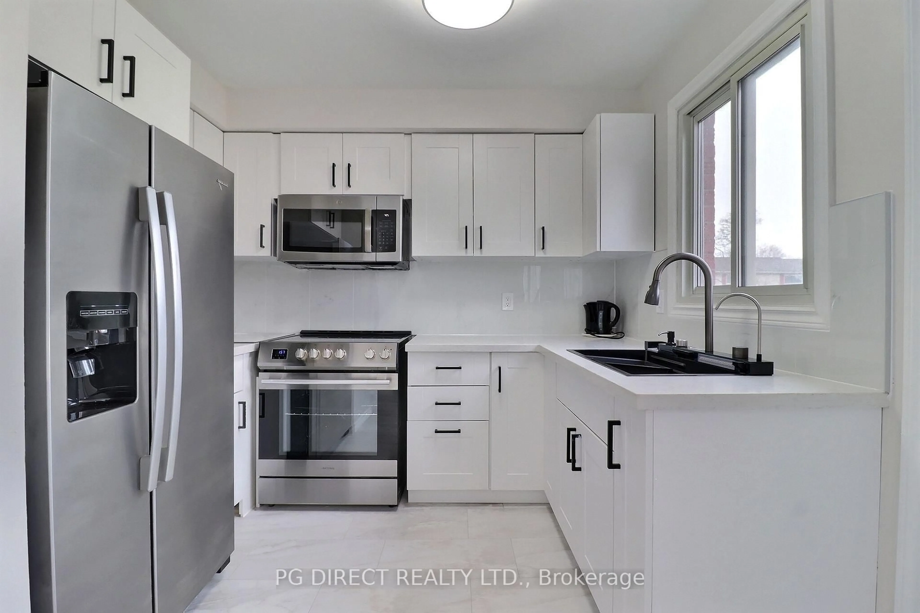 Standard kitchen, unknown for 1200 Cheapside St #36, London East Ontario N5Y 5J7