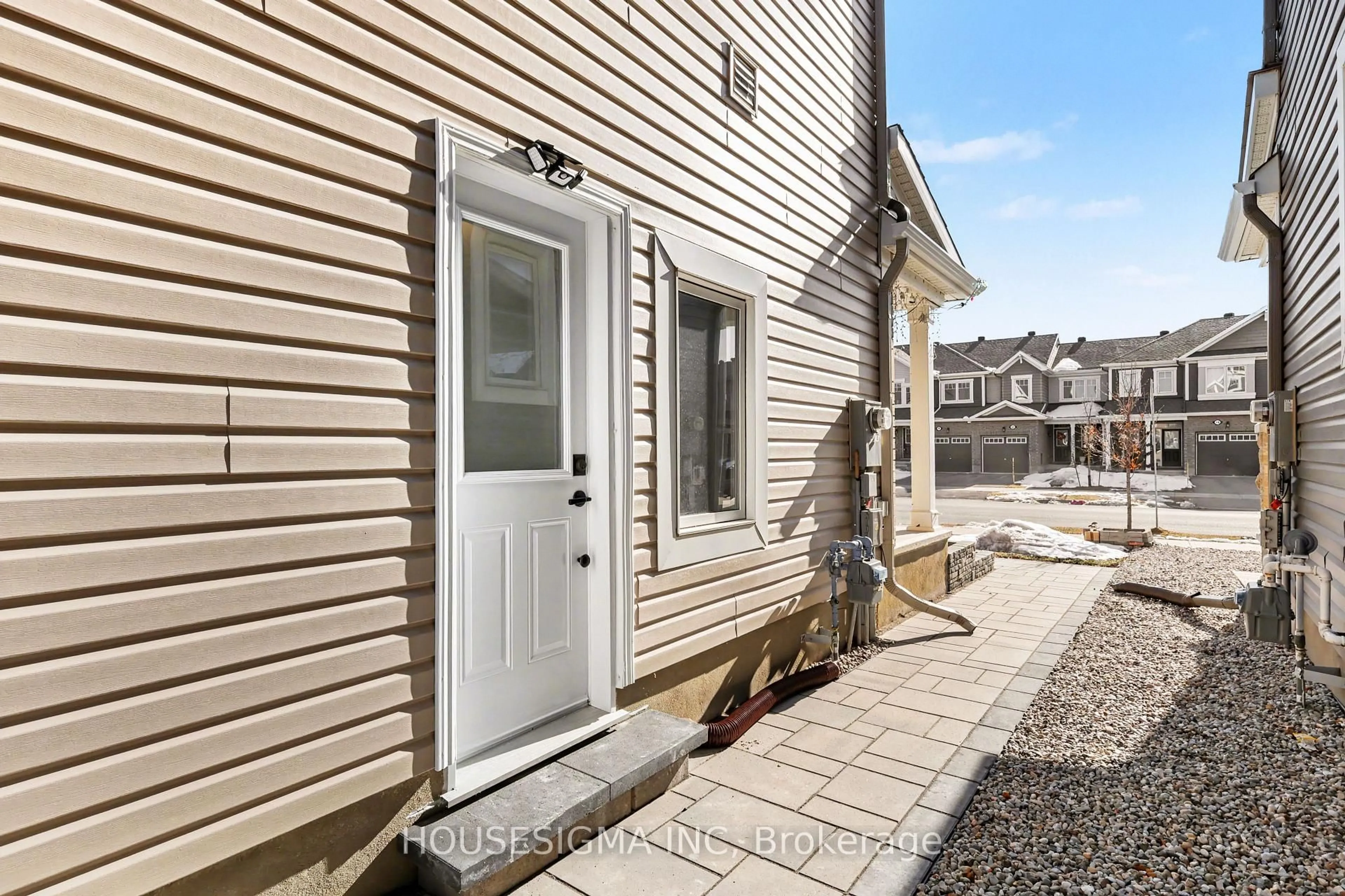 Home with vinyl exterior material, street for 333 Rouncey Rd, Ottawa Ontario K2V 0K4