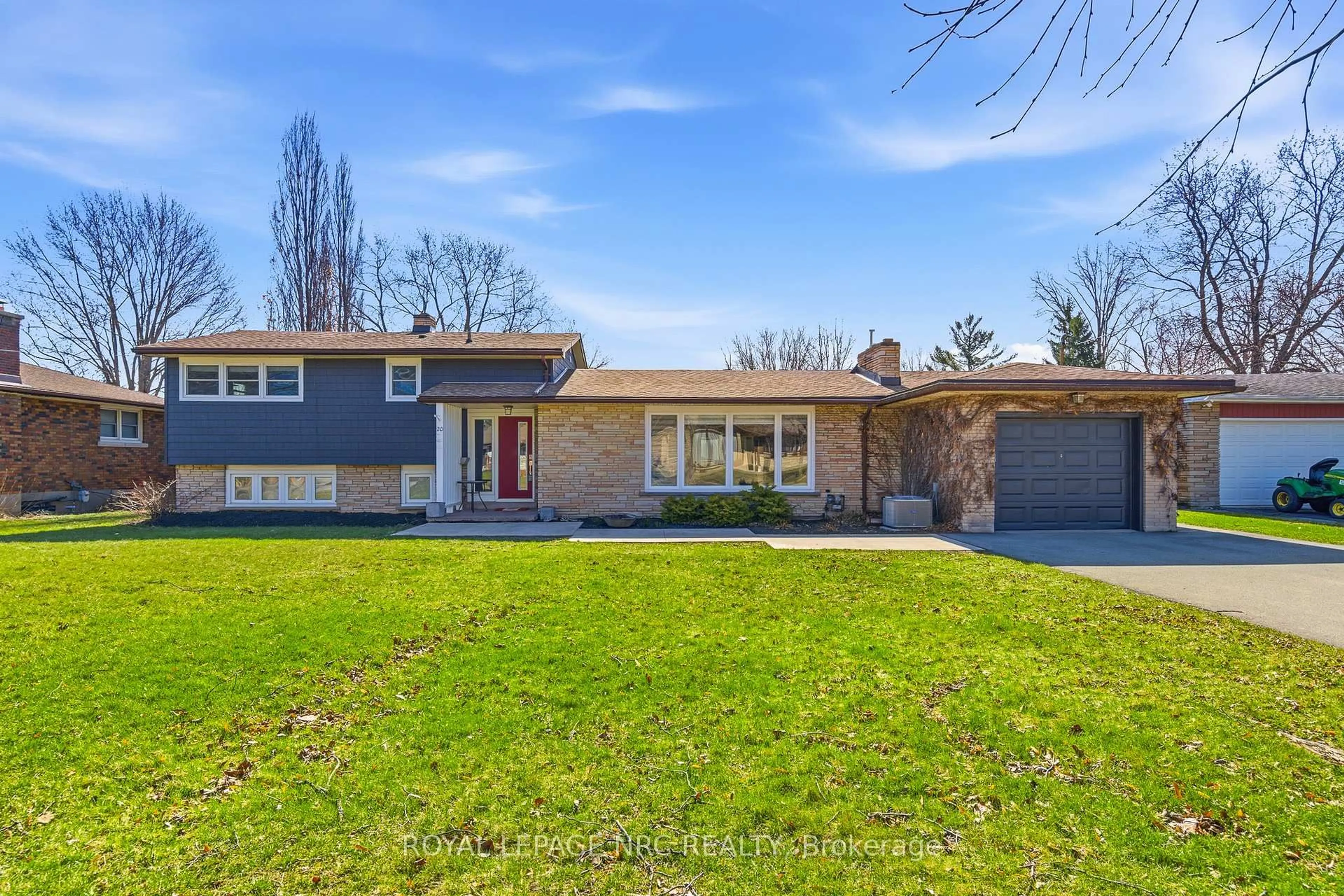 Unknown for 20 Colbeck Dr, Welland Ontario L3C 5B5