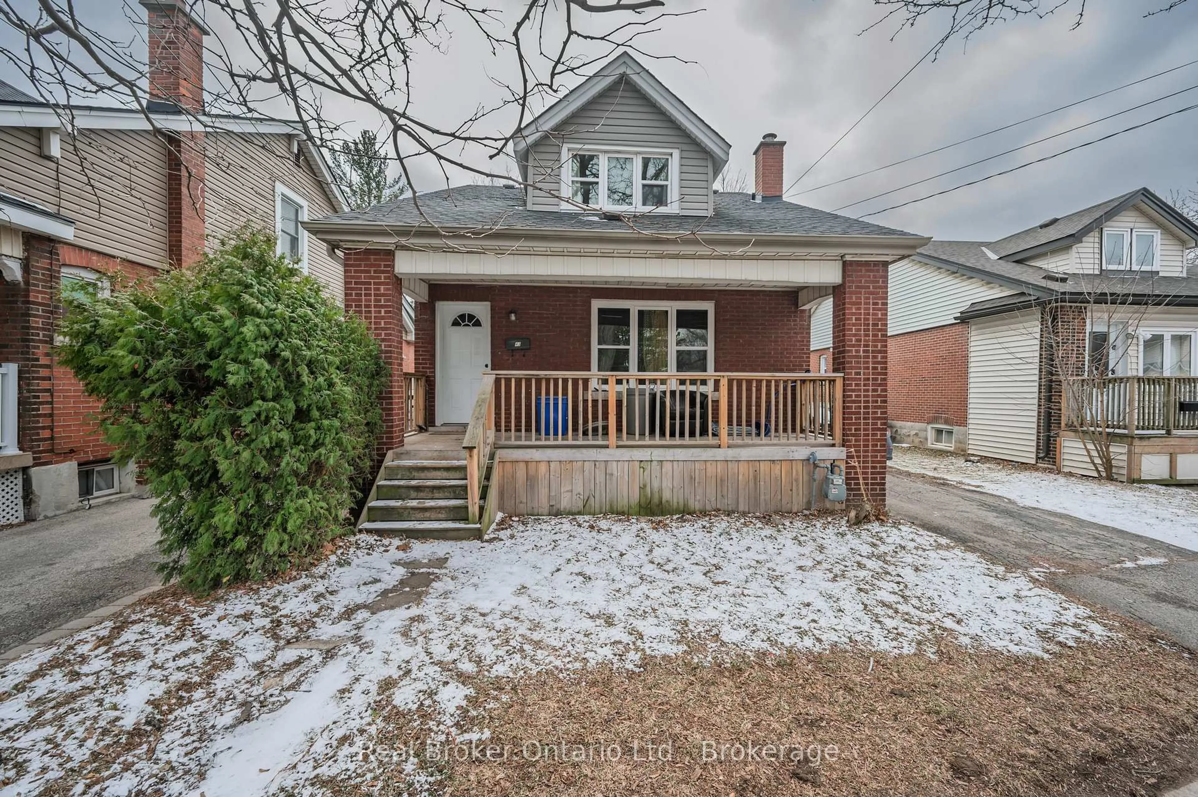 Home with brick exterior material, street for 43 Sterling St, Hamilton Ontario L8S 4H6