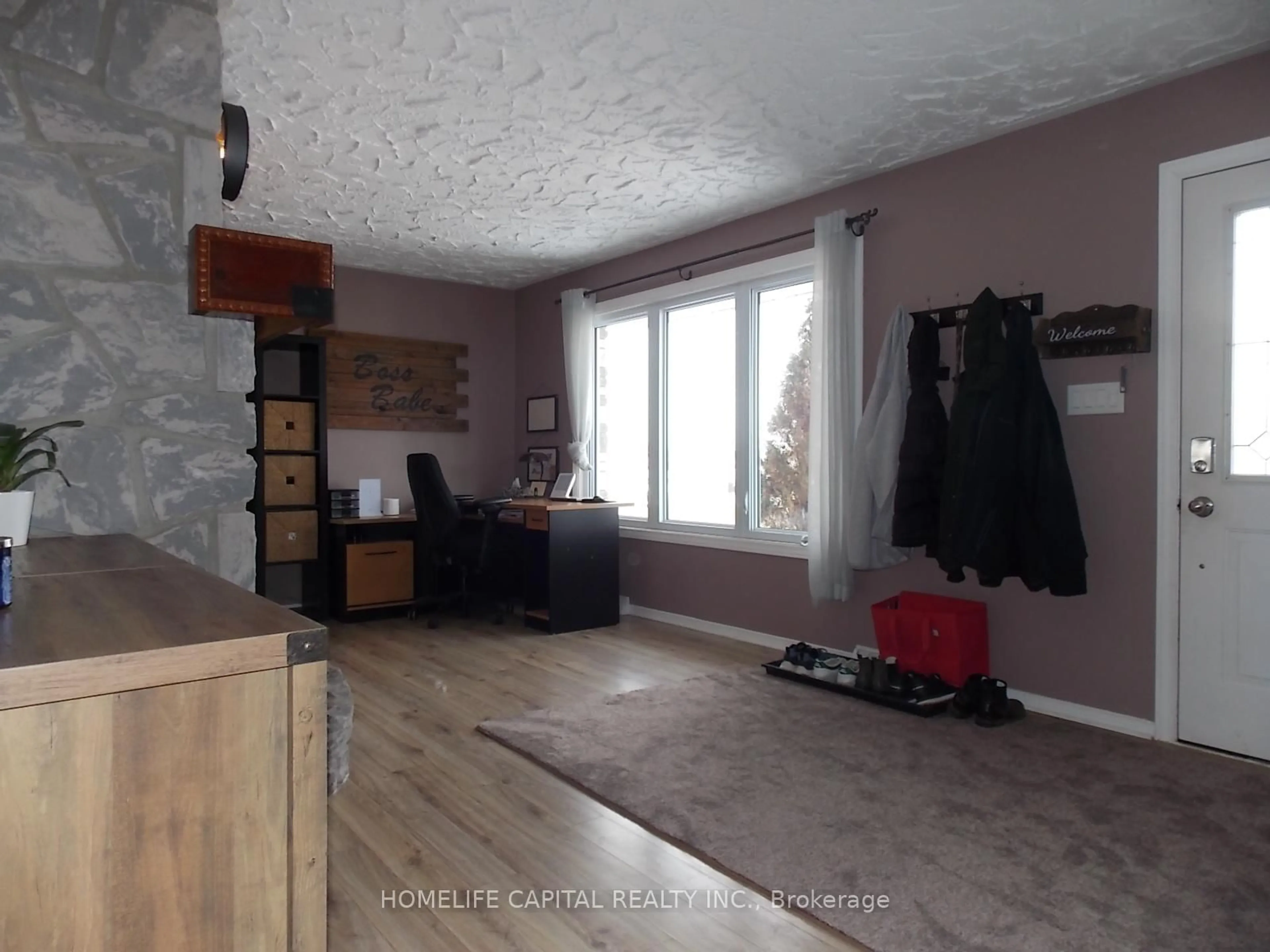 A pic of a room for 1091 County Rd 15 Rd, Alfred and Plantagenet Ontario K0B 1A0