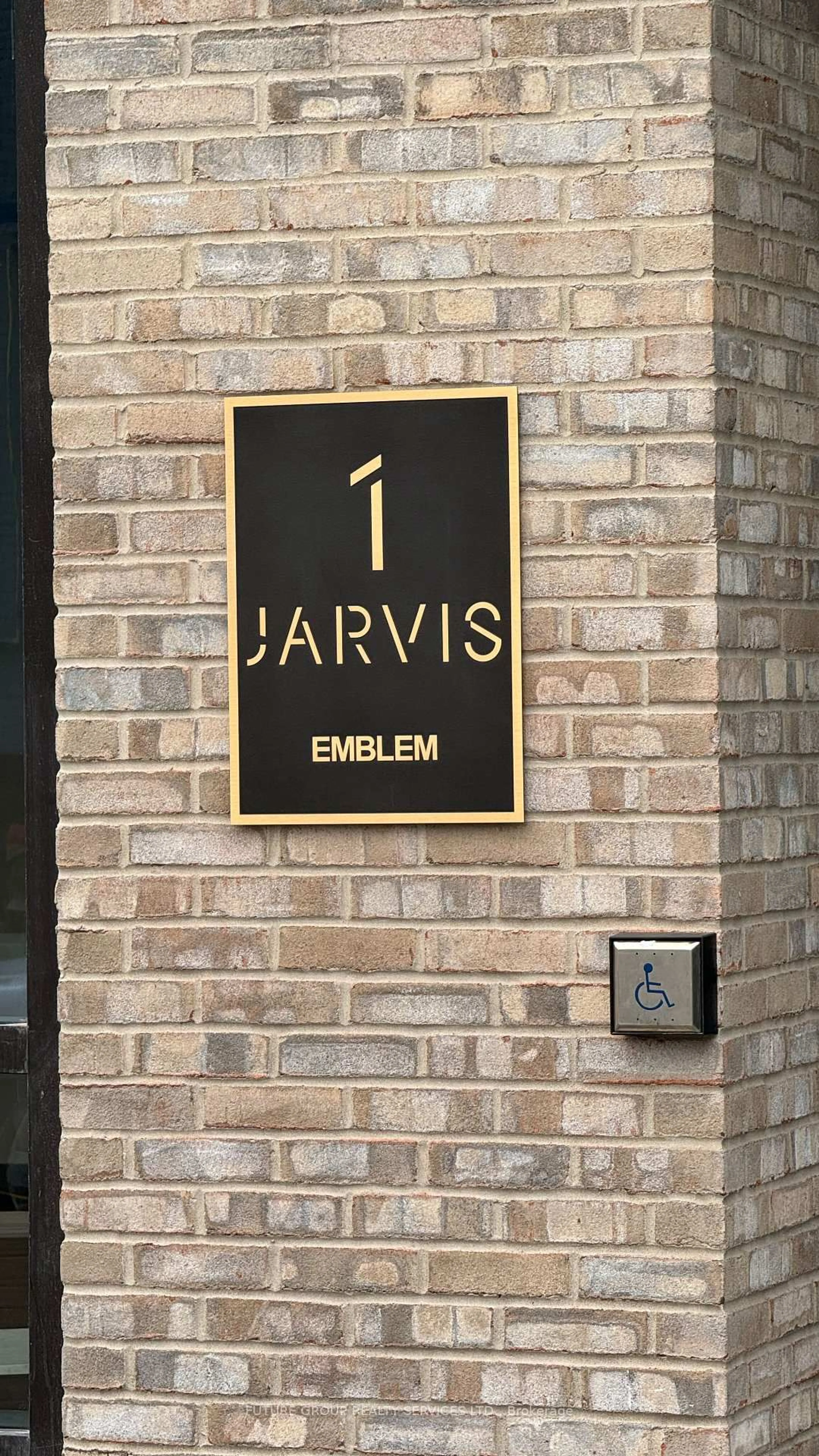 Indoor foyer for 1 Jarvis St #1208, Hamilton Ontario L8R 3J2