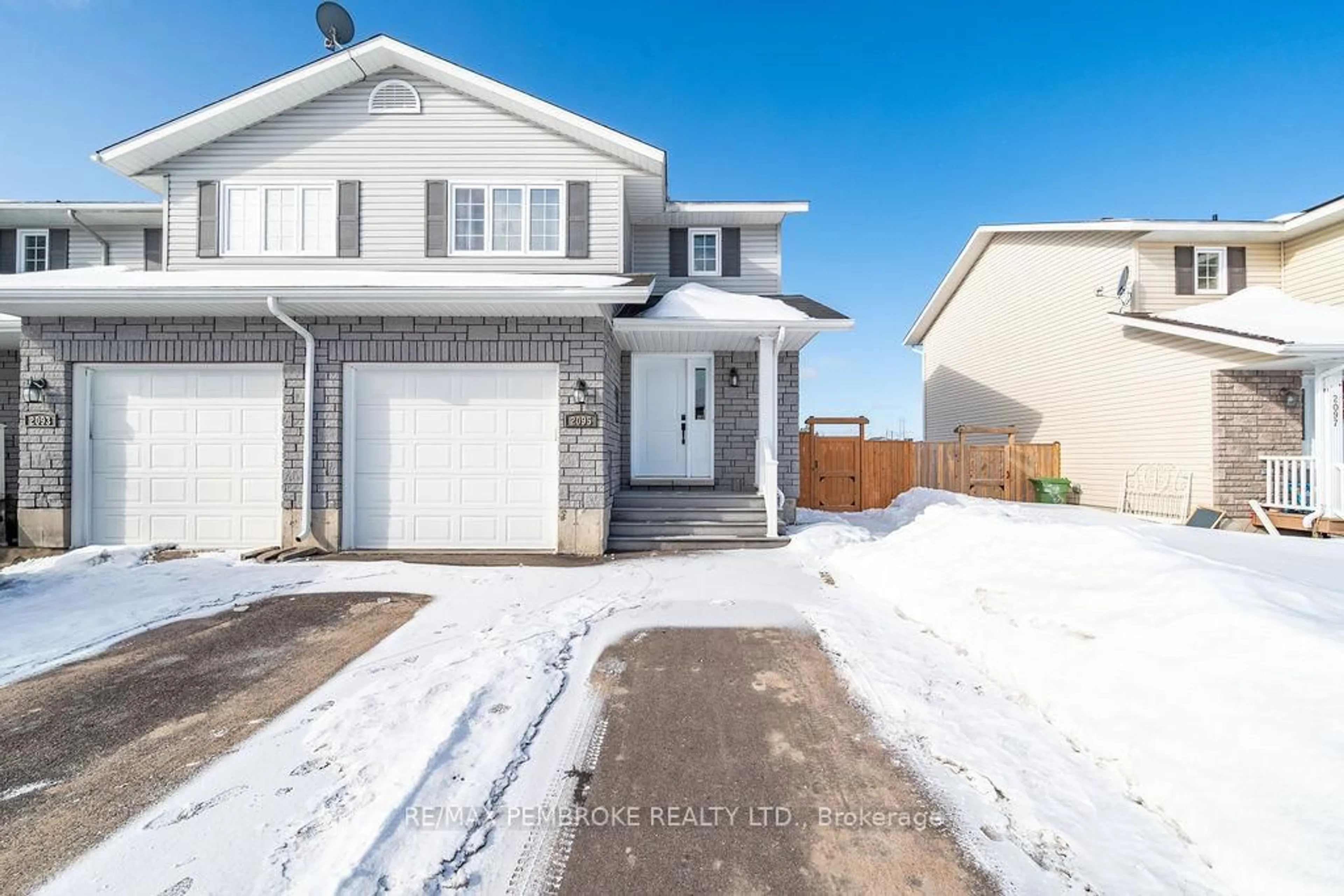 Unknown for 2095 Sandstone Cres, Petawawa Ontario K8H 0B2