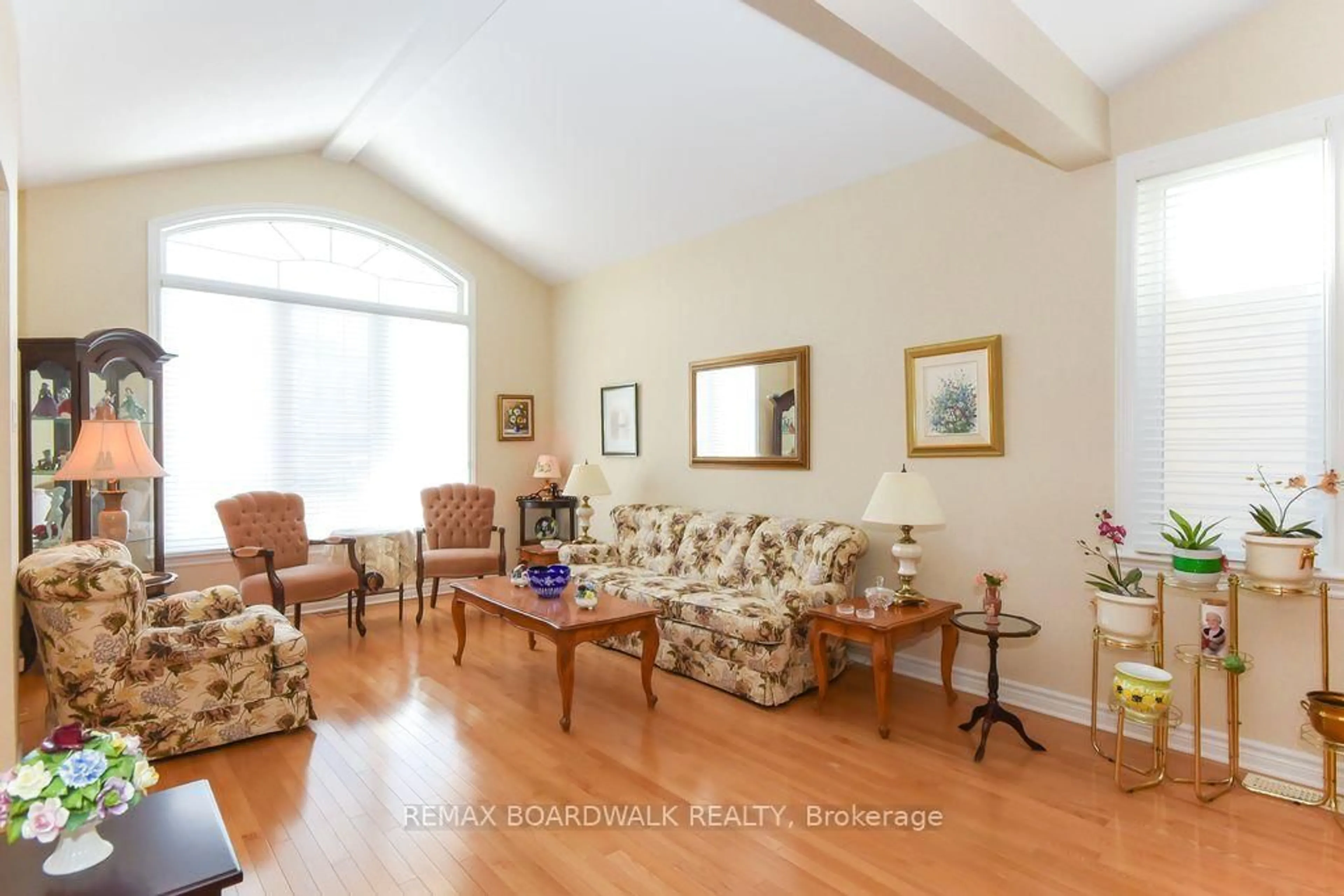 Living room with furniture, unknown for 1861 Mickelberry Cres, Orleans Ontario K4A 0P2