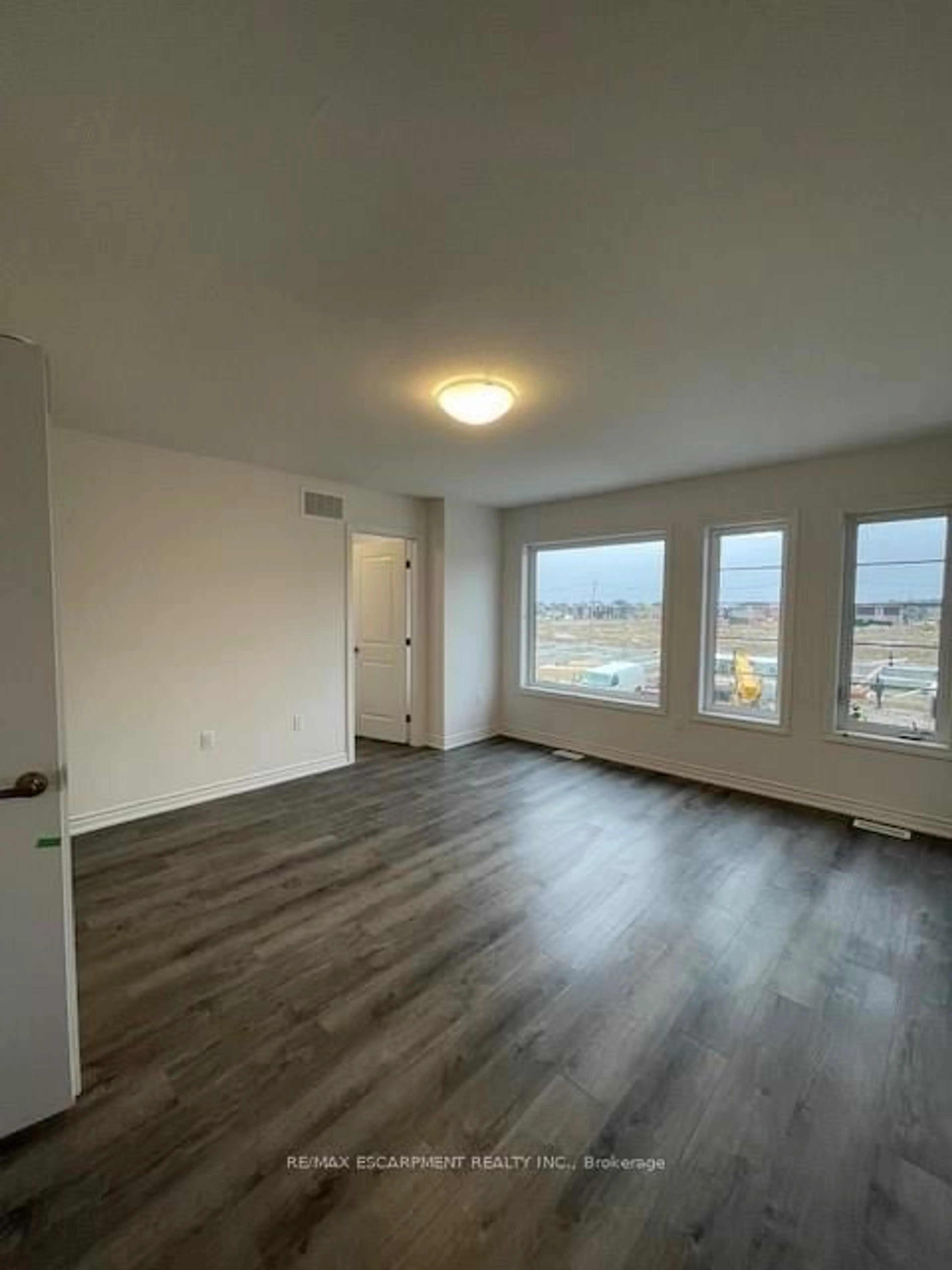 A pic of a room for 21 June Callwood Way, Brantford Ontario N3T 0V1