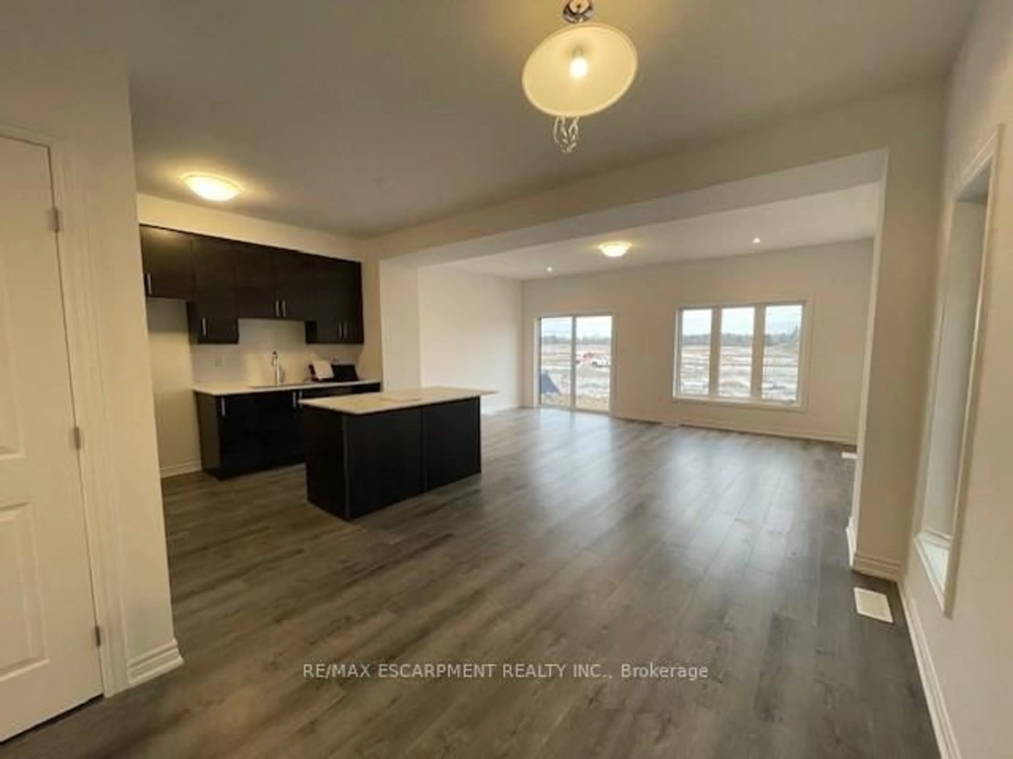 Open concept kitchen, unknown for 21 June Callwood Way, Brantford Ontario N3T 0V1