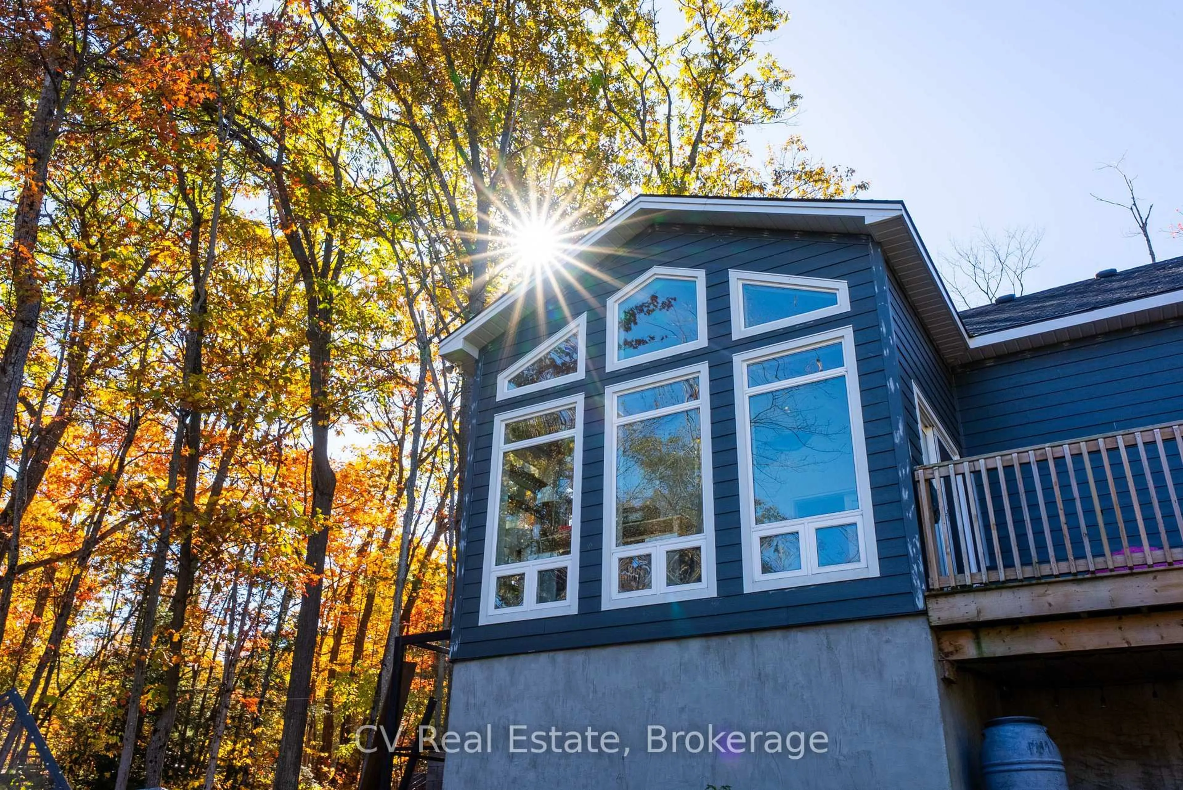 Home with vinyl exterior material, water/lake/river/ocean view for 1194 Muskoka Rd 38 Rd, Muskoka Lakes Ontario P0C 1A0