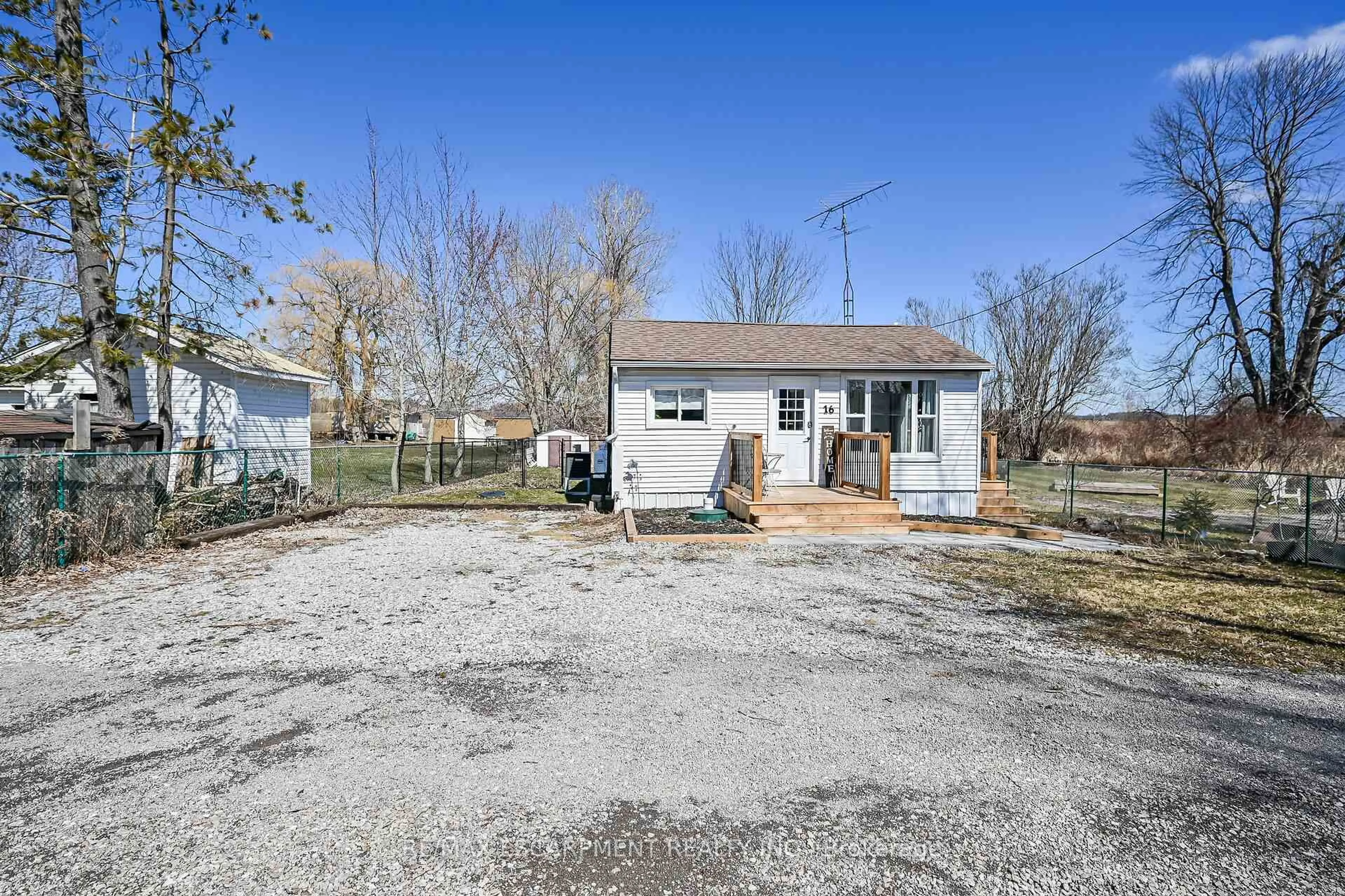 Unknown for 16 Swallow Lane, Haldimand Ontario N0A 1P0