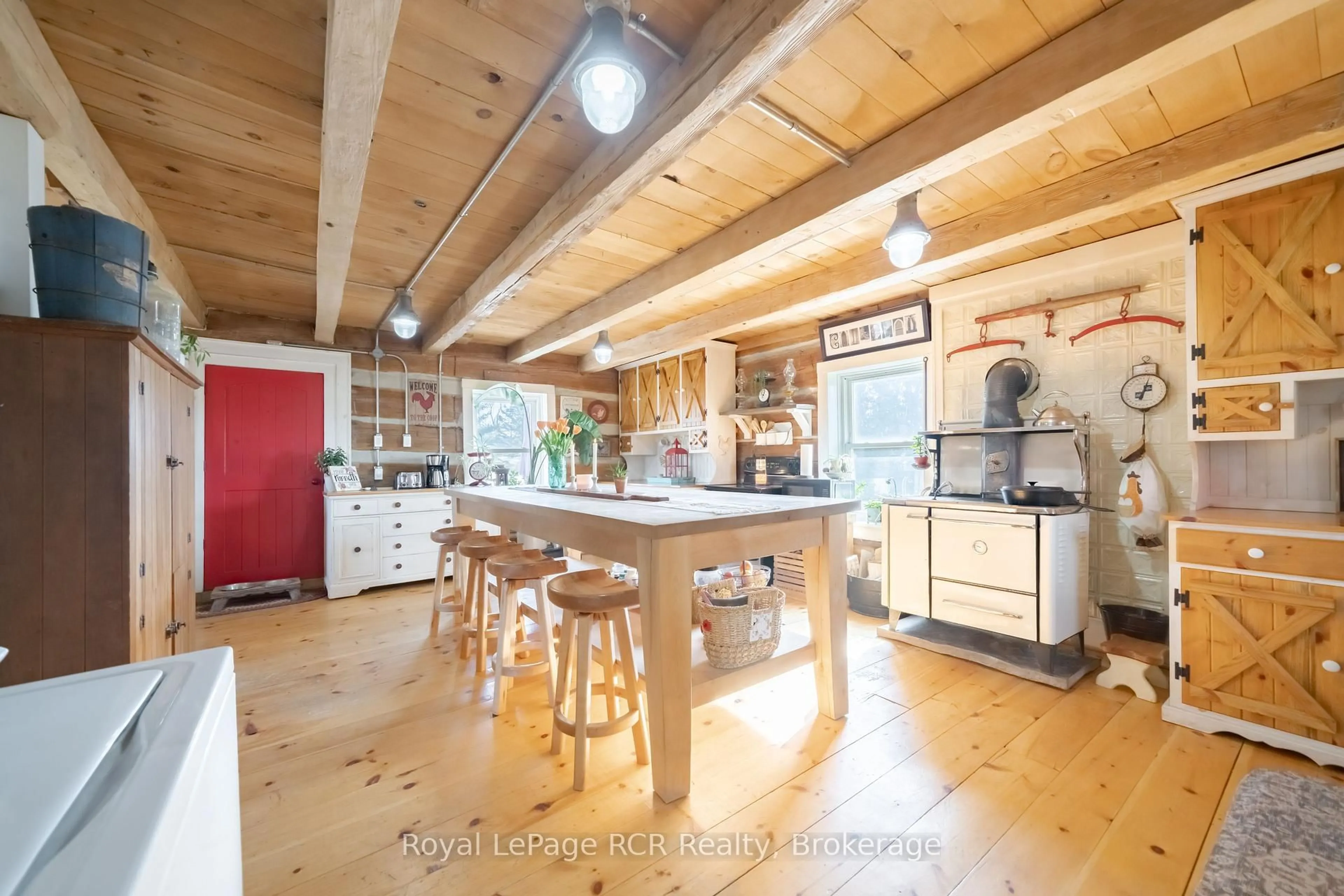 Rustic kitchen, wood/laminate floor for 135458 8 Concession, Chatsworth Ontario N0H 1K0