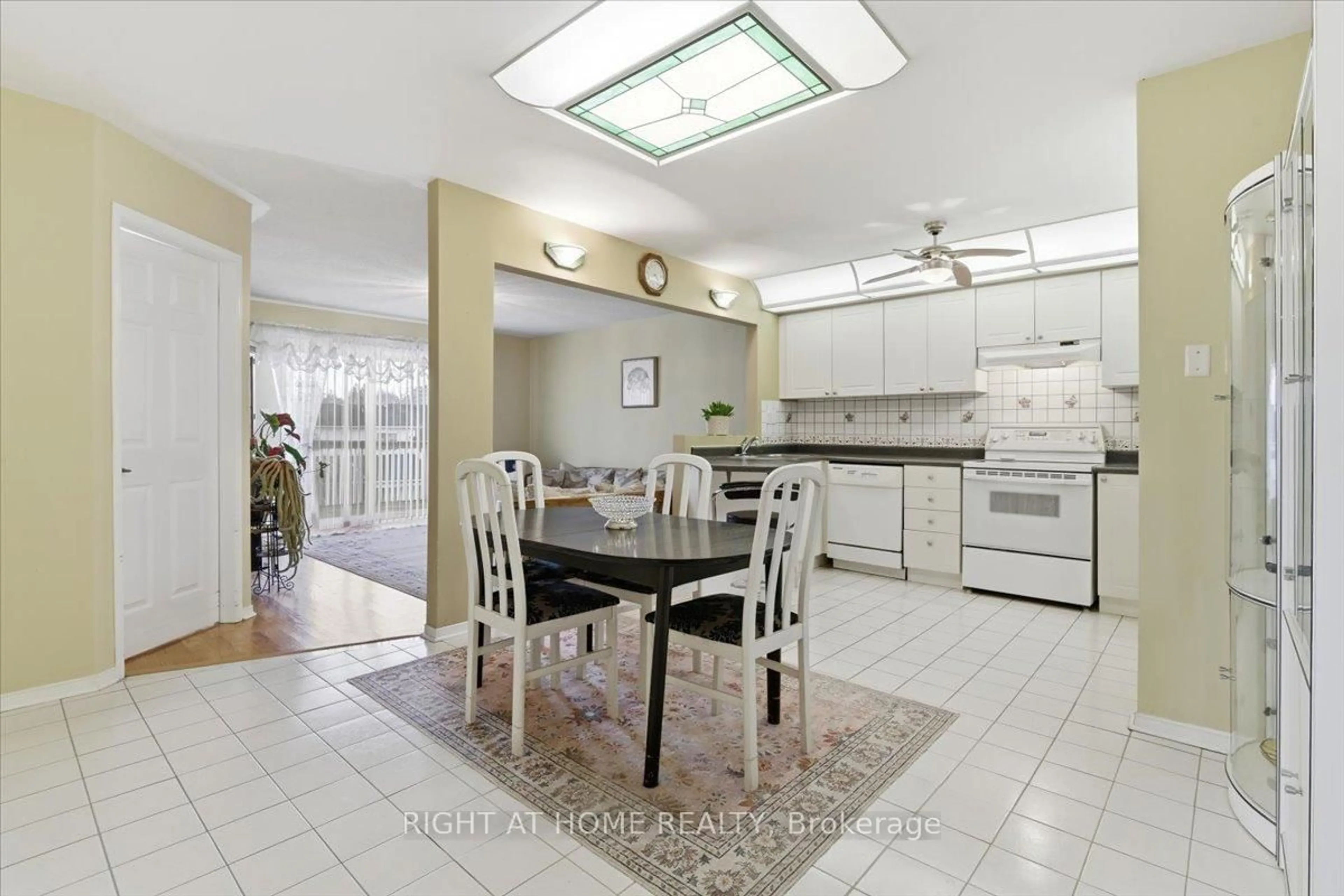 Unknown for 1349 Eagle Cres, Peterborough Ontario K9K 2K7