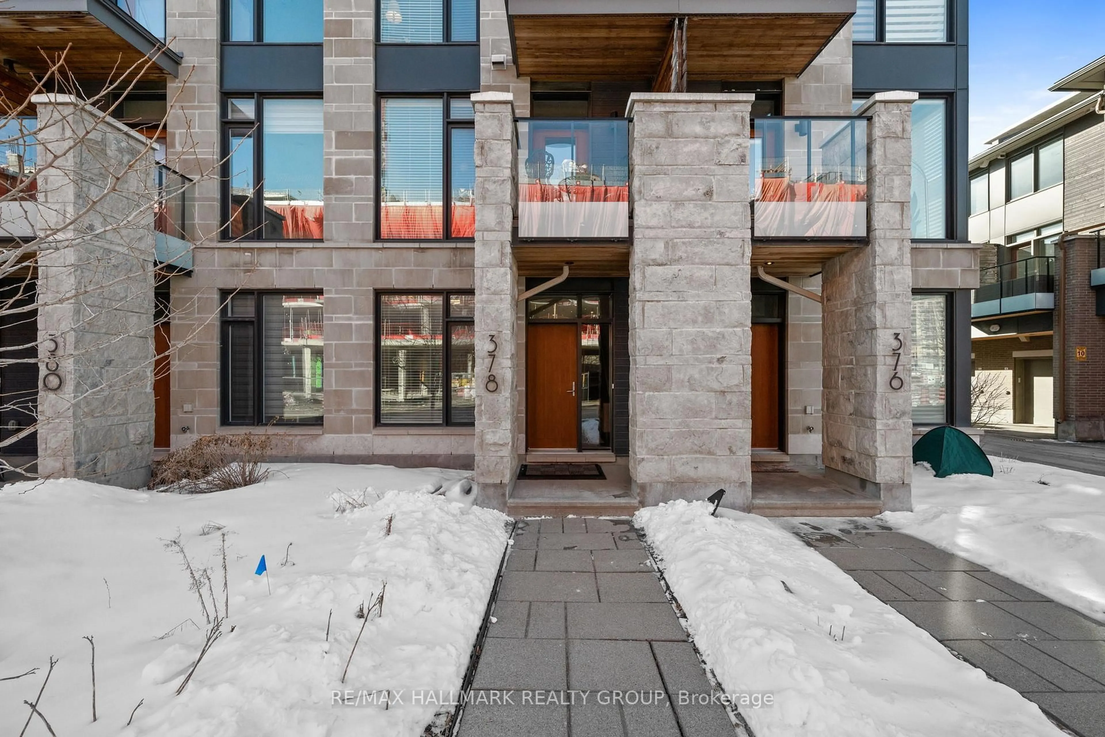 Unknown for 378 Deschâtelets Ave, Ottawa Ontario K1S 5H3