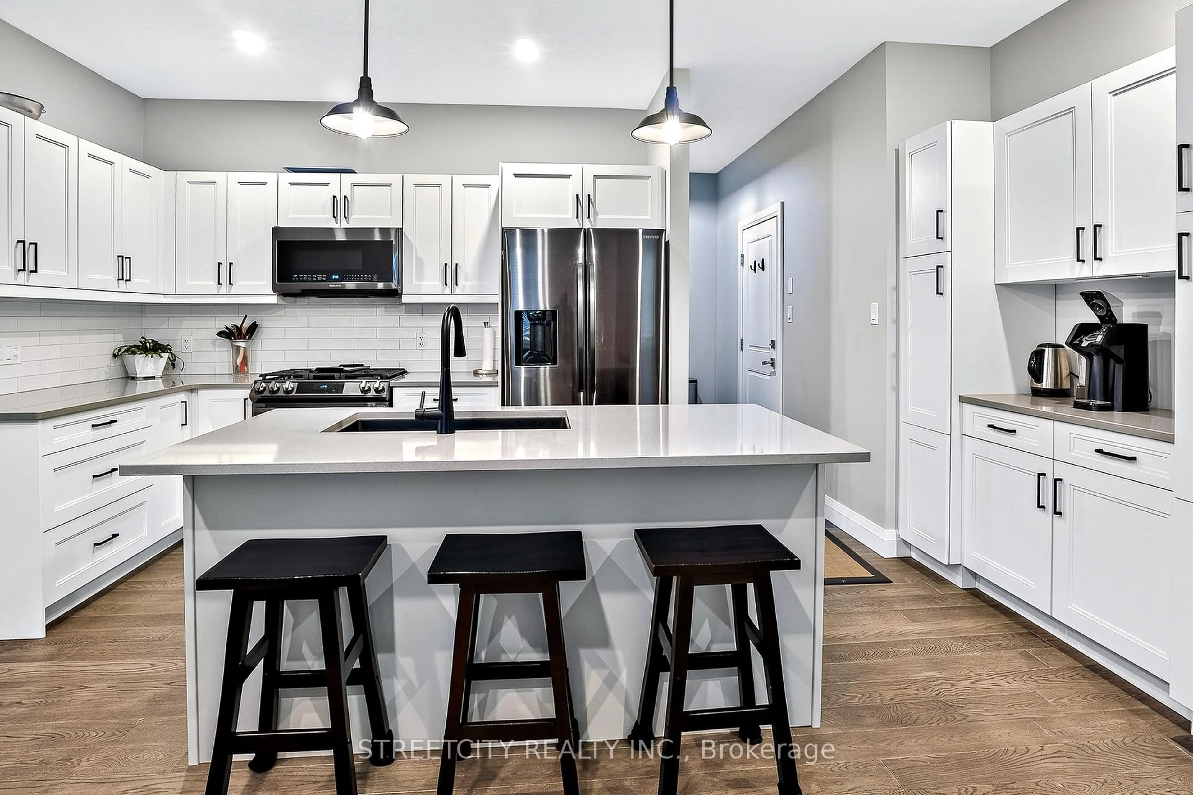 Open concept kitchen, unknown for 56 Compress Tr, Central Elgin Ontario L5G 4T8