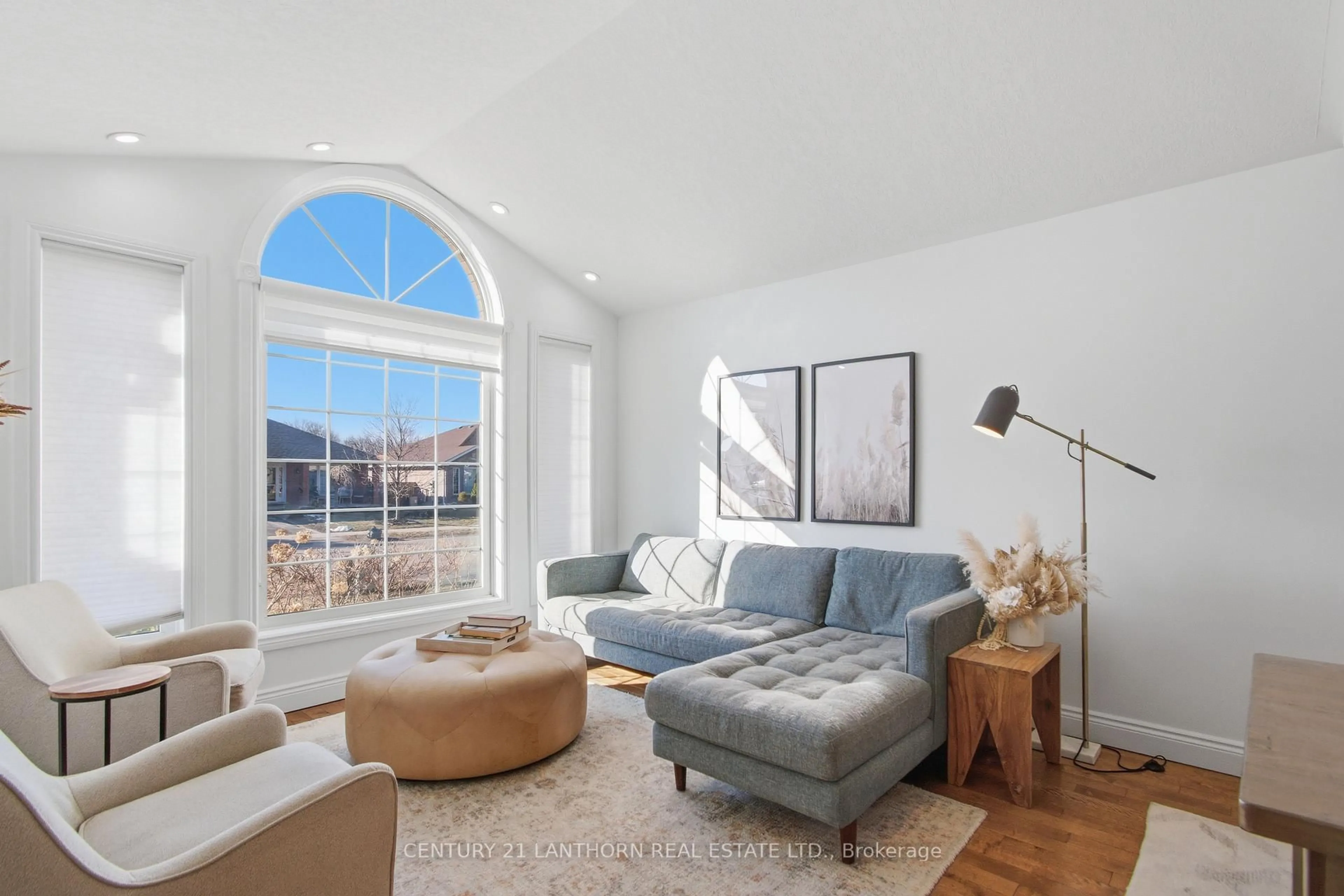 Living room with furniture, unknown for 28 Hickory Grve, Belleville Ontario K8N 5Y1