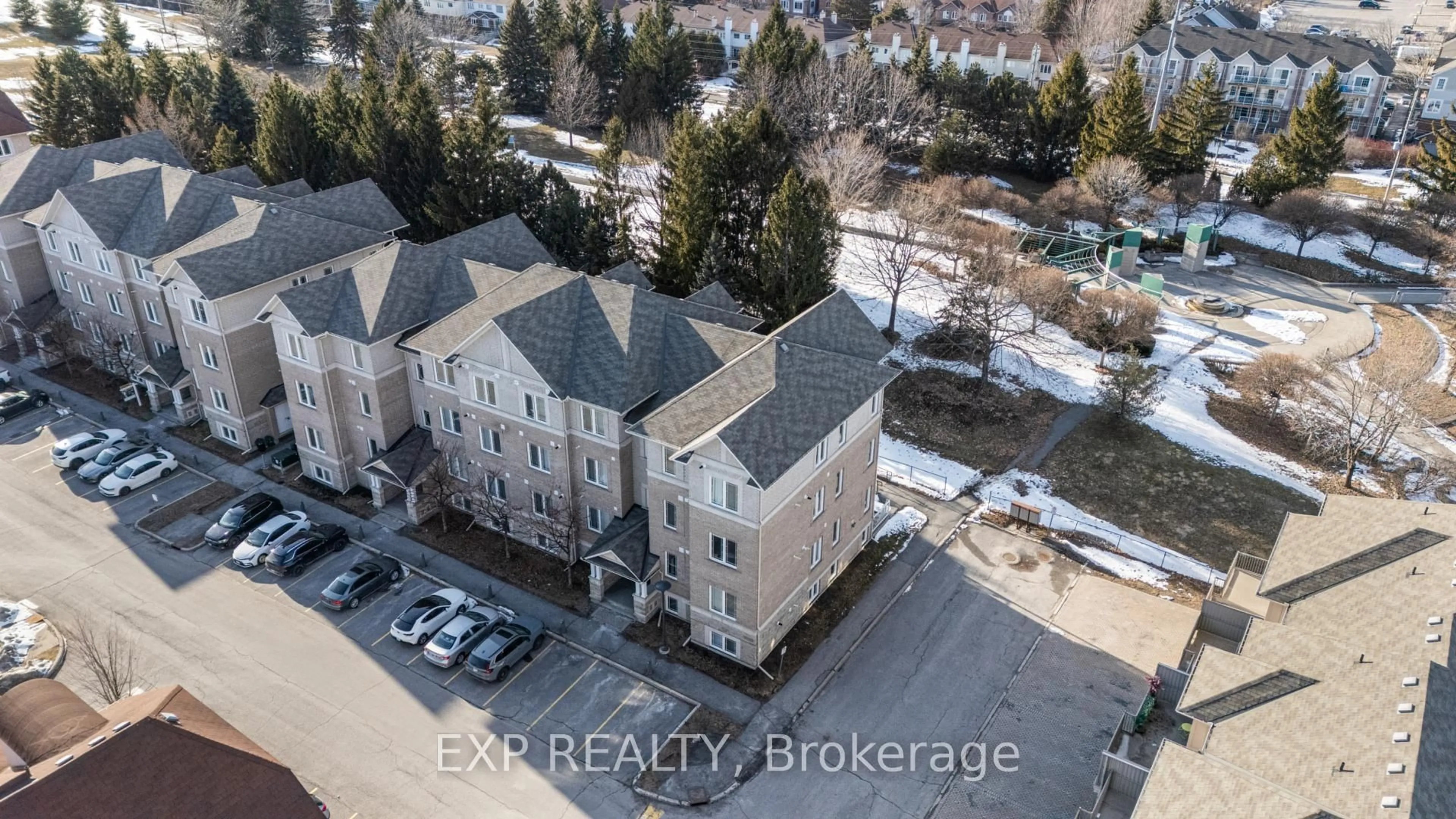 A pic from outside/outdoor area/front of a property/back of a property/a pic from drone, building for 2- 385 Paseo Private #2, Ottawa Ontario K2G 4N7
