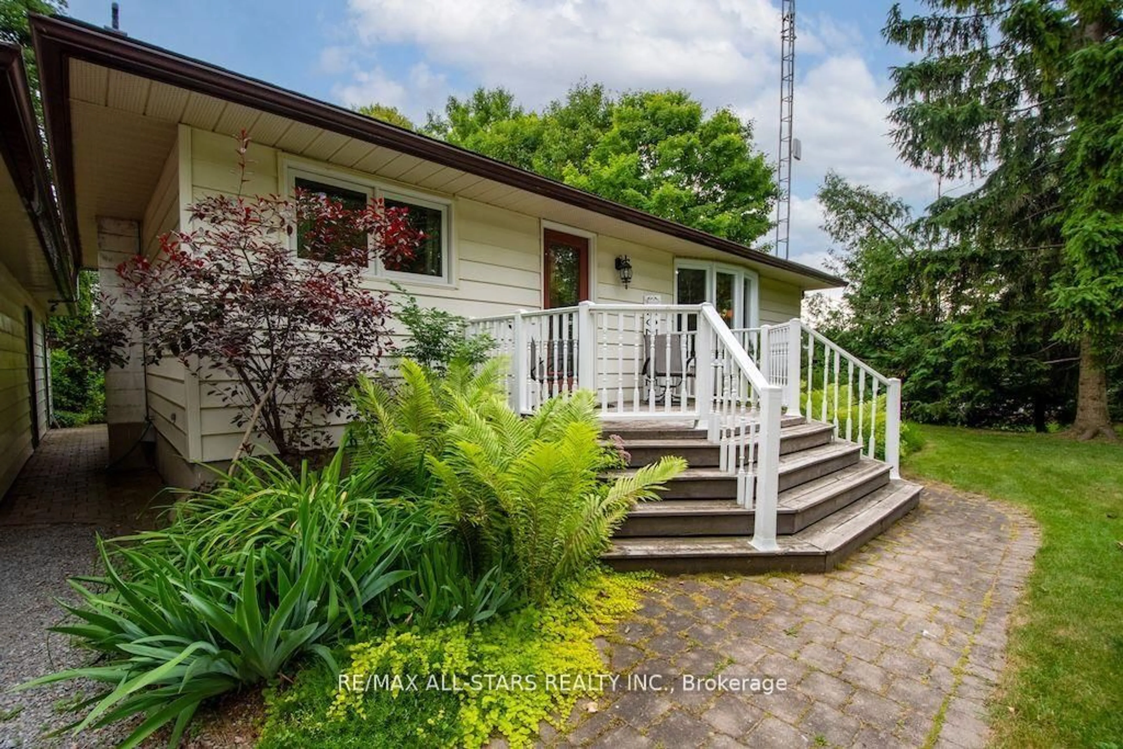 Unknown for 690 Post Rd, Kawartha Lakes Ontario K0L 2X0