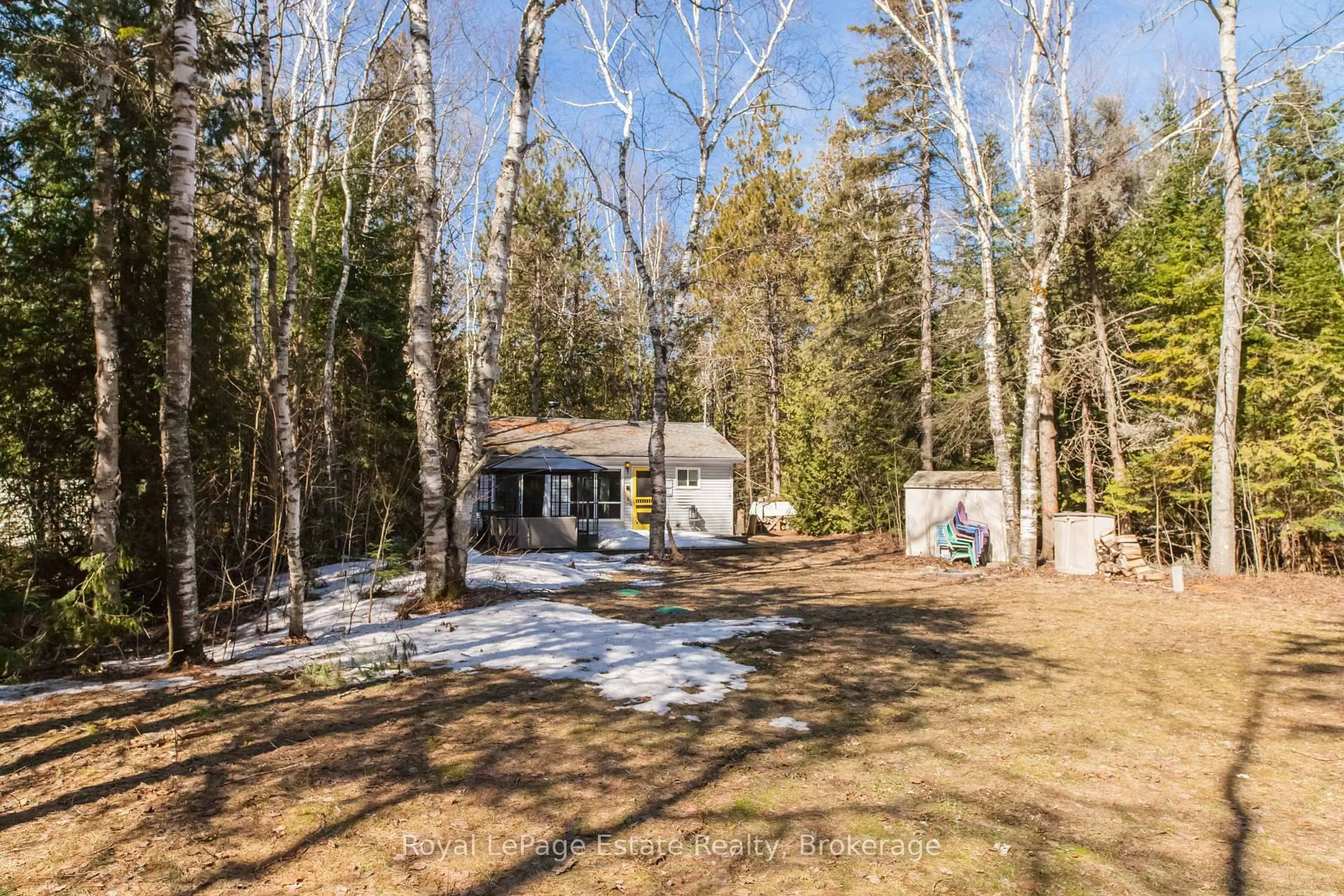 A pic from outside/outdoor area/front of a property/back of a property/a pic from drone, forest/trees view for 49 Thompson Ave, Native Leased Lands Ontario N0H 2G0