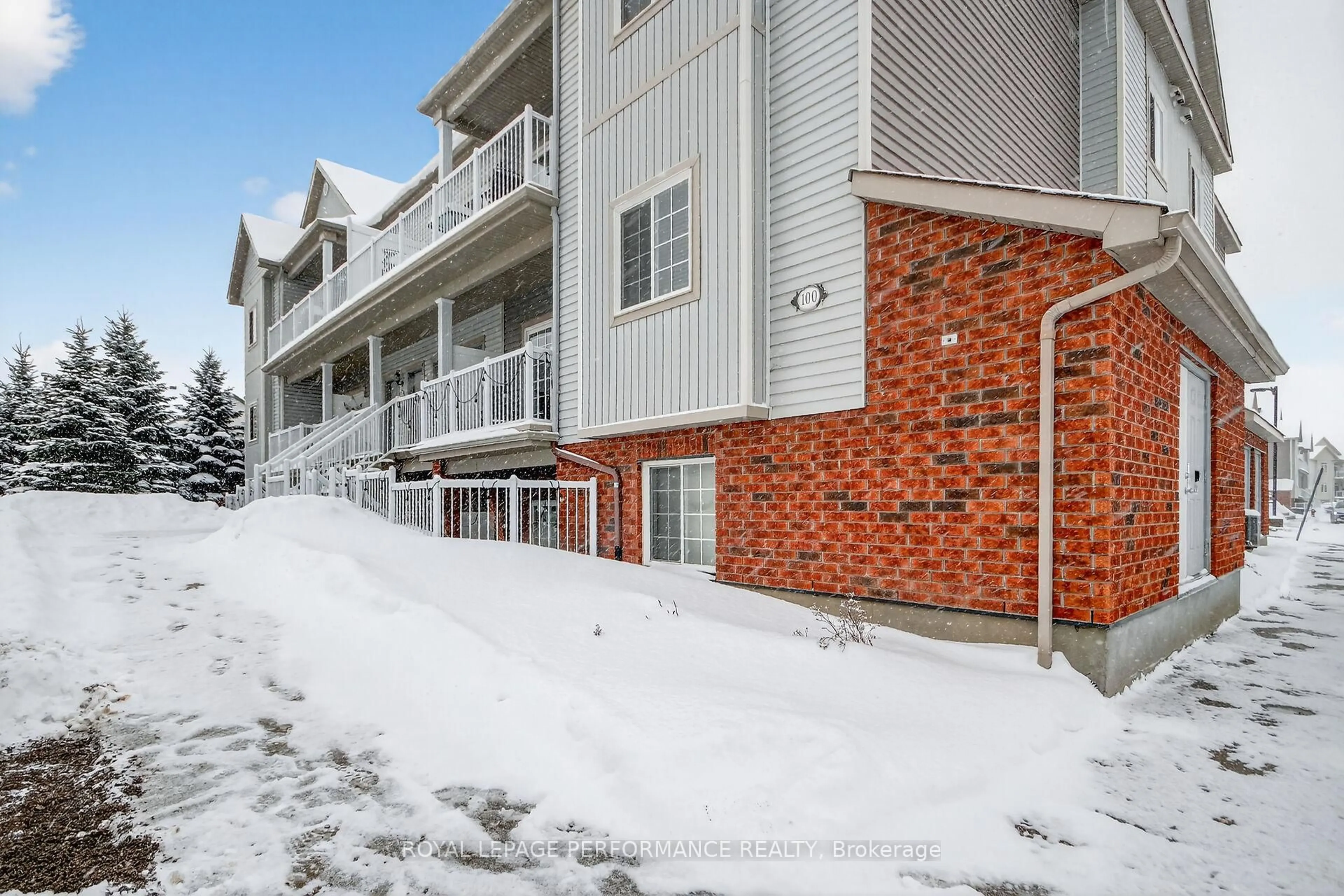 Patio, unknown for 100 Artesa Private #C, Ottawa Ontario K2S 0J8