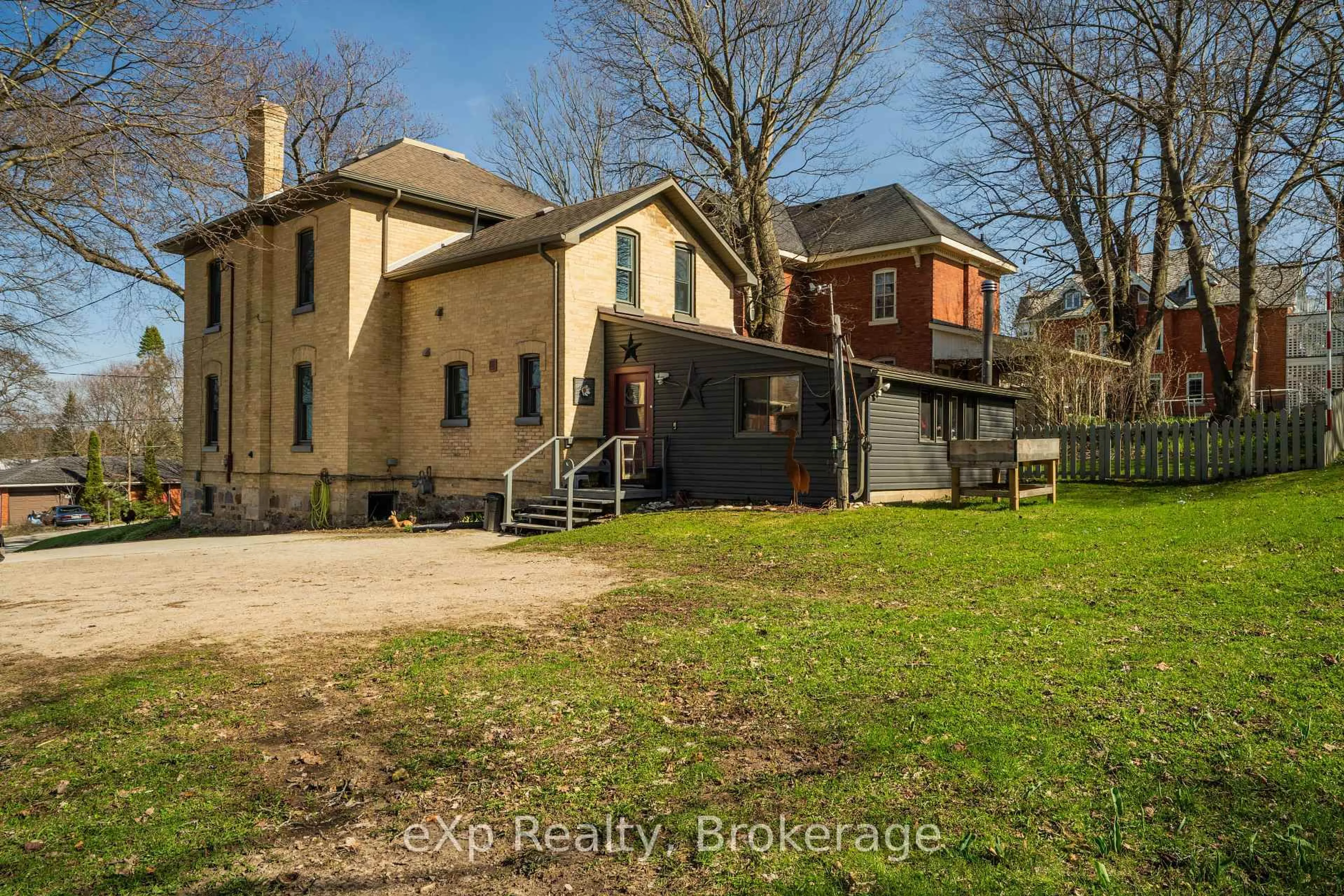 A pic from outside/outdoor area/front of a property/back of a property/a pic from drone, street for 352 Berford St, South Bruce Peninsula Ontario N0H 2T0