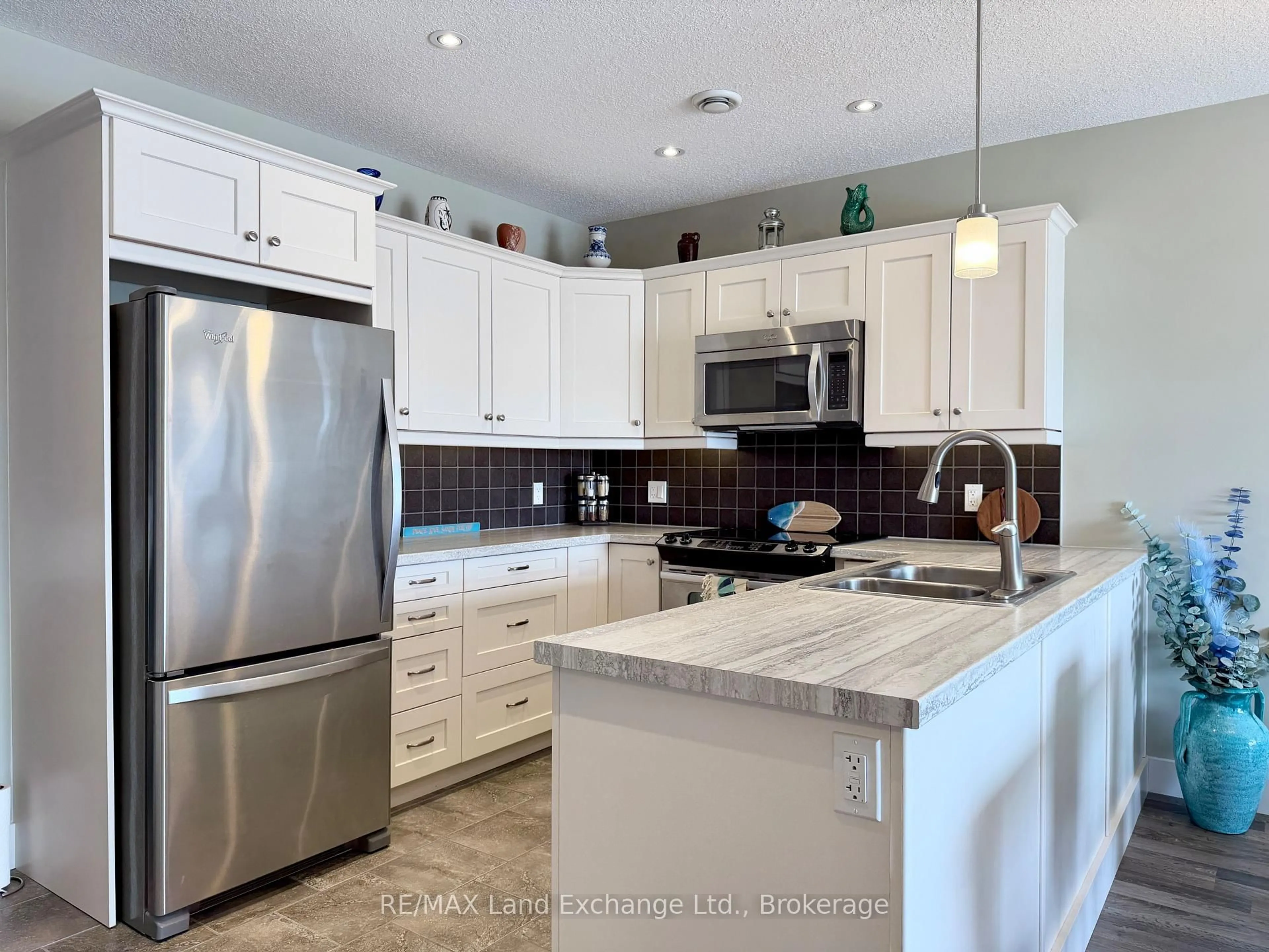 Unknown for 137 ELGIN St #203, Saugeen Shores Ontario N0H 2C6