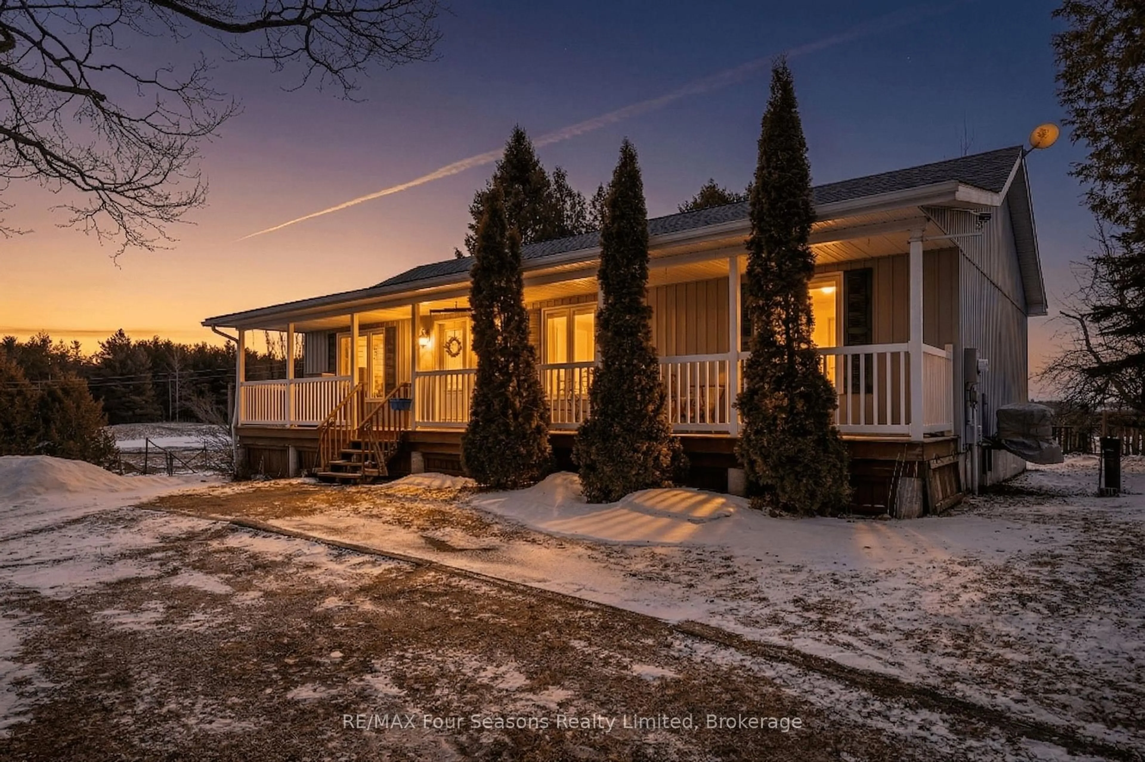 Patio, street for 595365 4th Line, Blue Mountains Ontario N0H 2E0