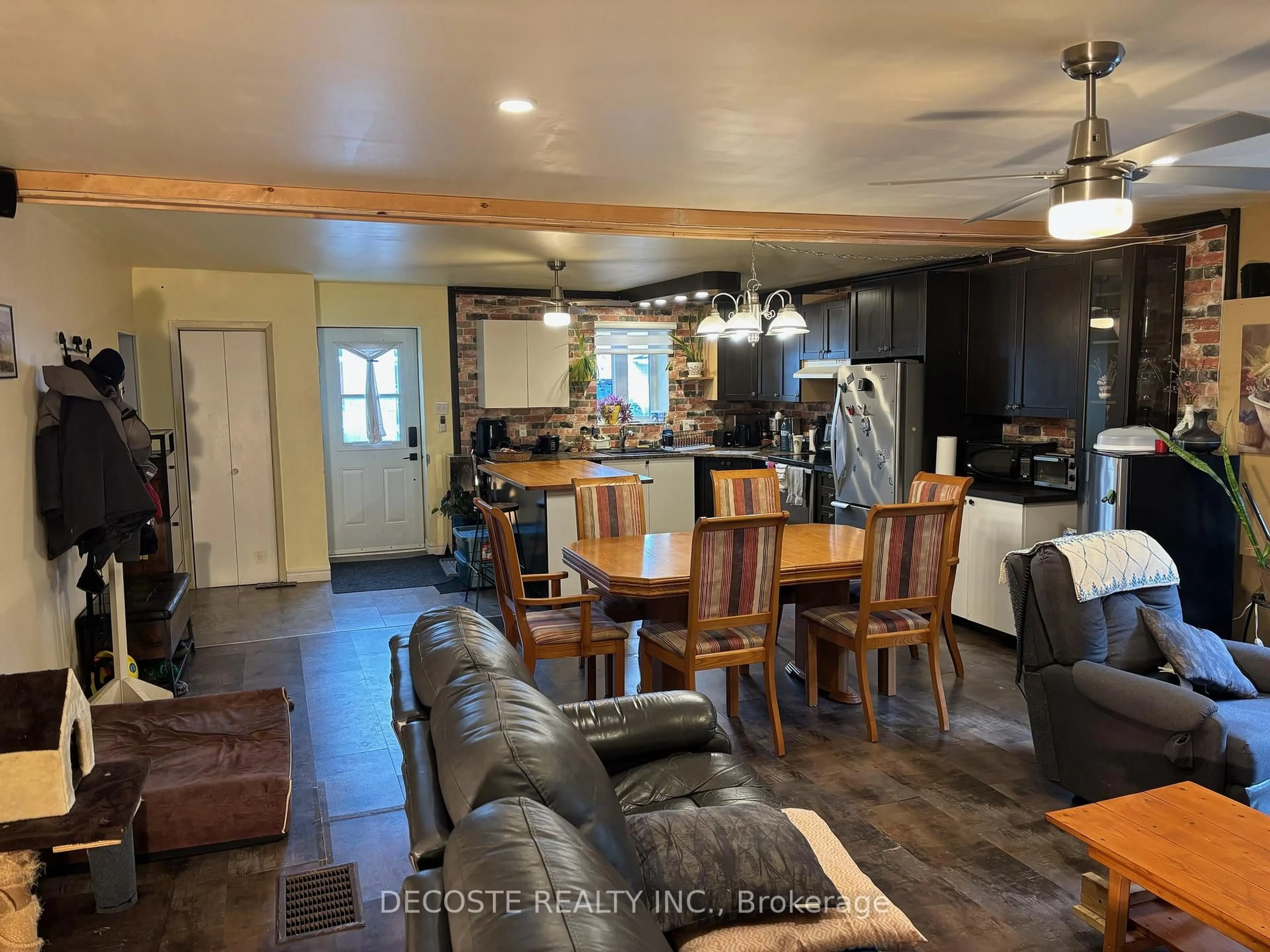 Open concept kitchen, unknown for 743 Regent St, Hawkesbury Ontario K6A 1G5