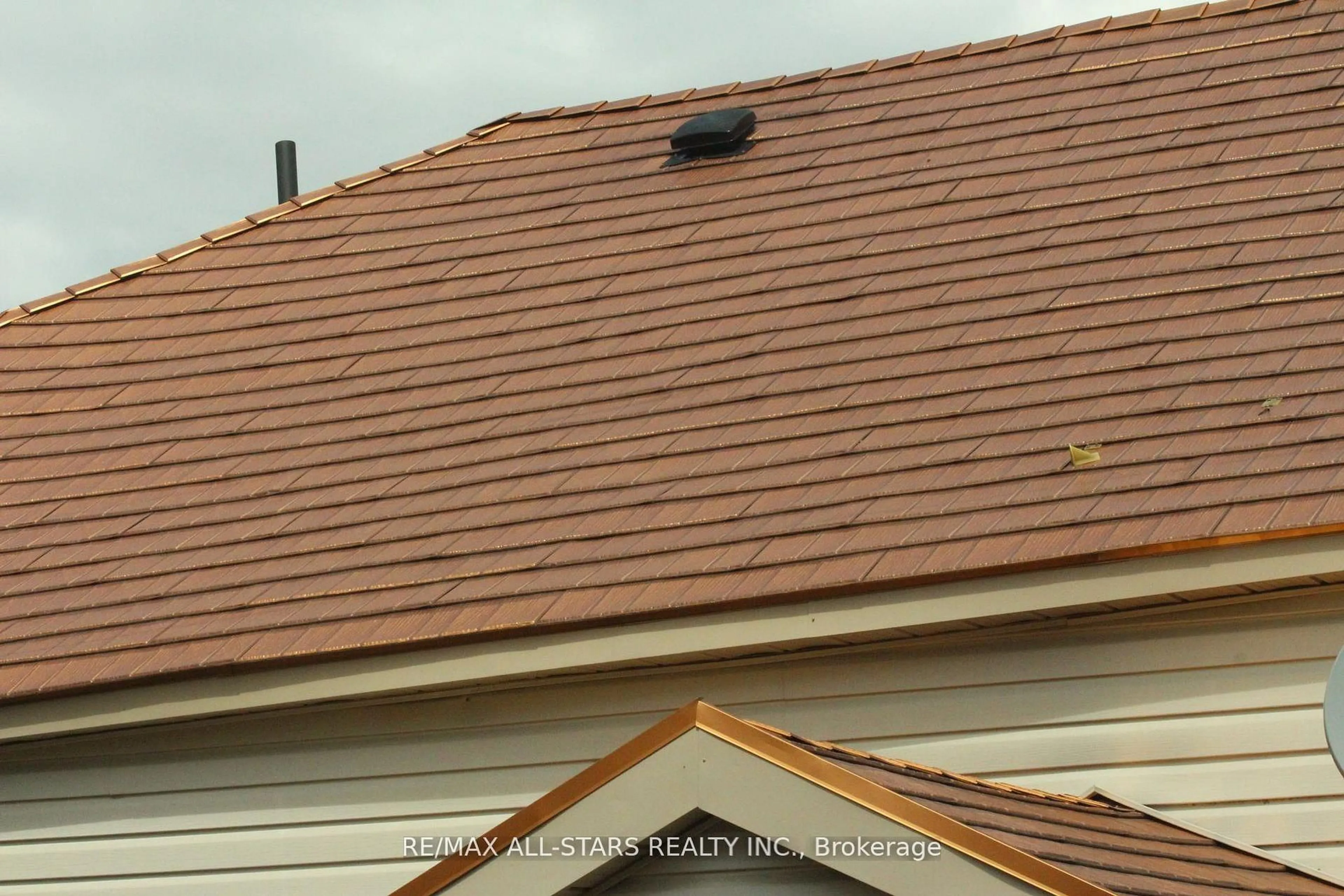 Home with vinyl exterior material, street for 77 Bobcaygeon Rd, Minden Hills Ontario K0M 2K0