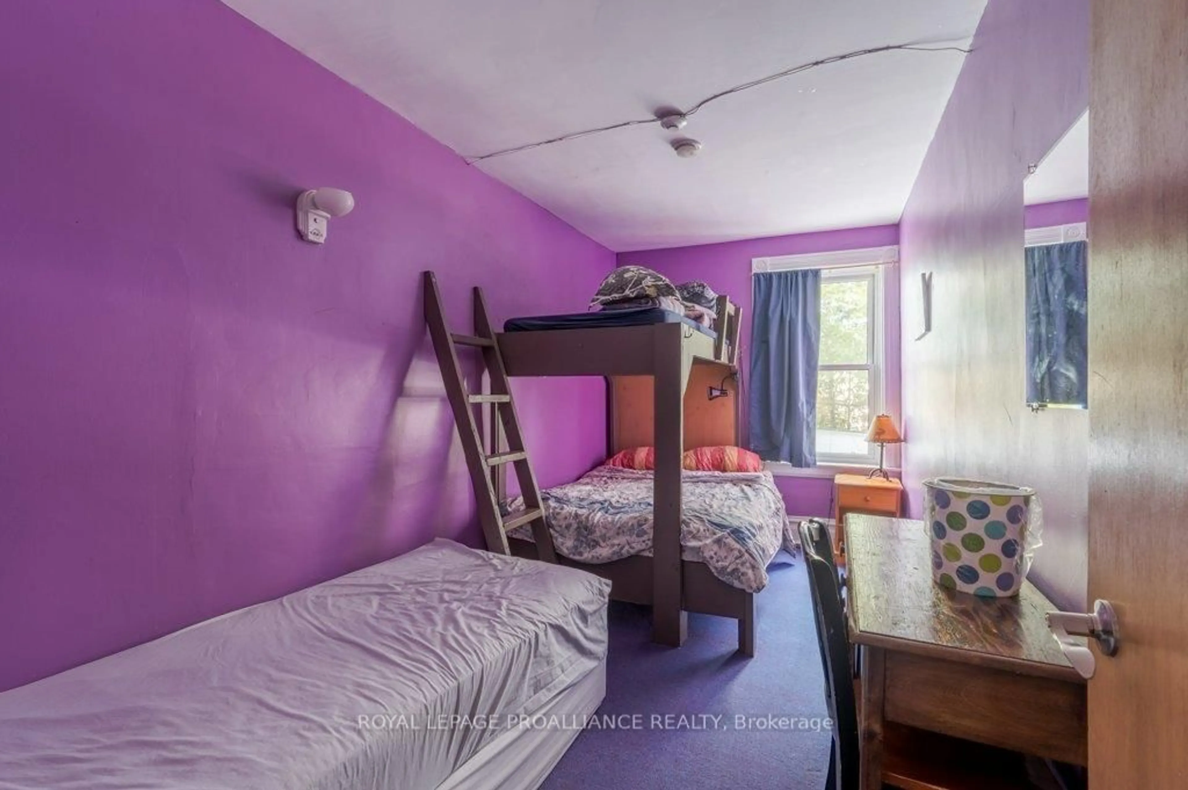 A pic of a room for 32990 Highway 62, Maynooth Ontario K0L 2S0