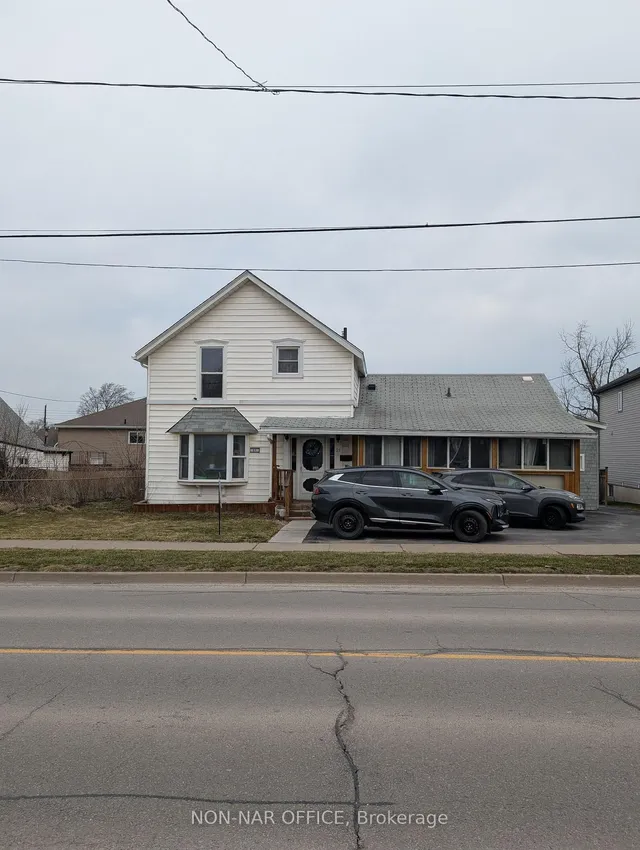 21 Lincoln Ave, St. Catharines 3