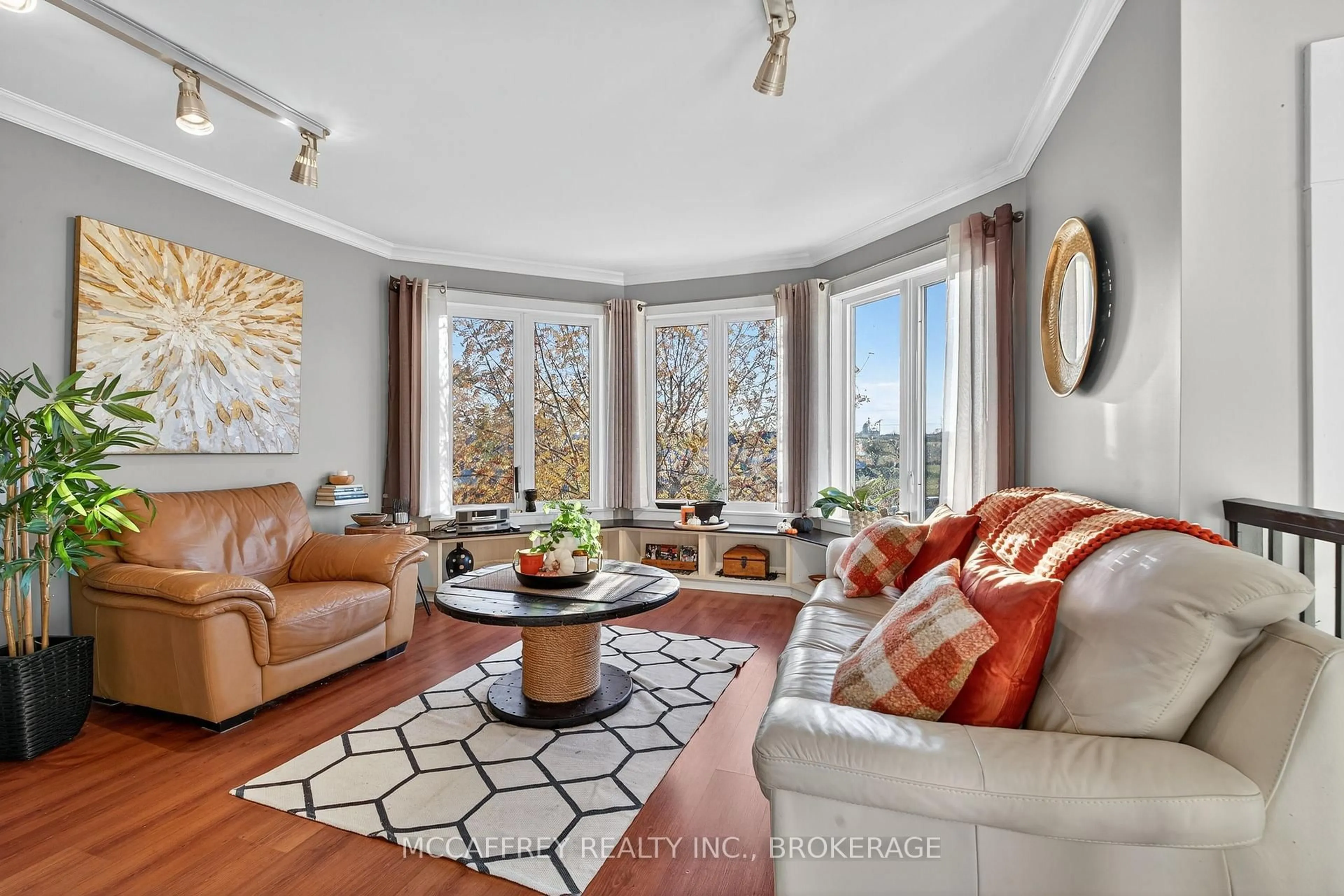 Living room with furniture, unknown for 45 Huron St, Plantagenet Ontario K7R 3L2