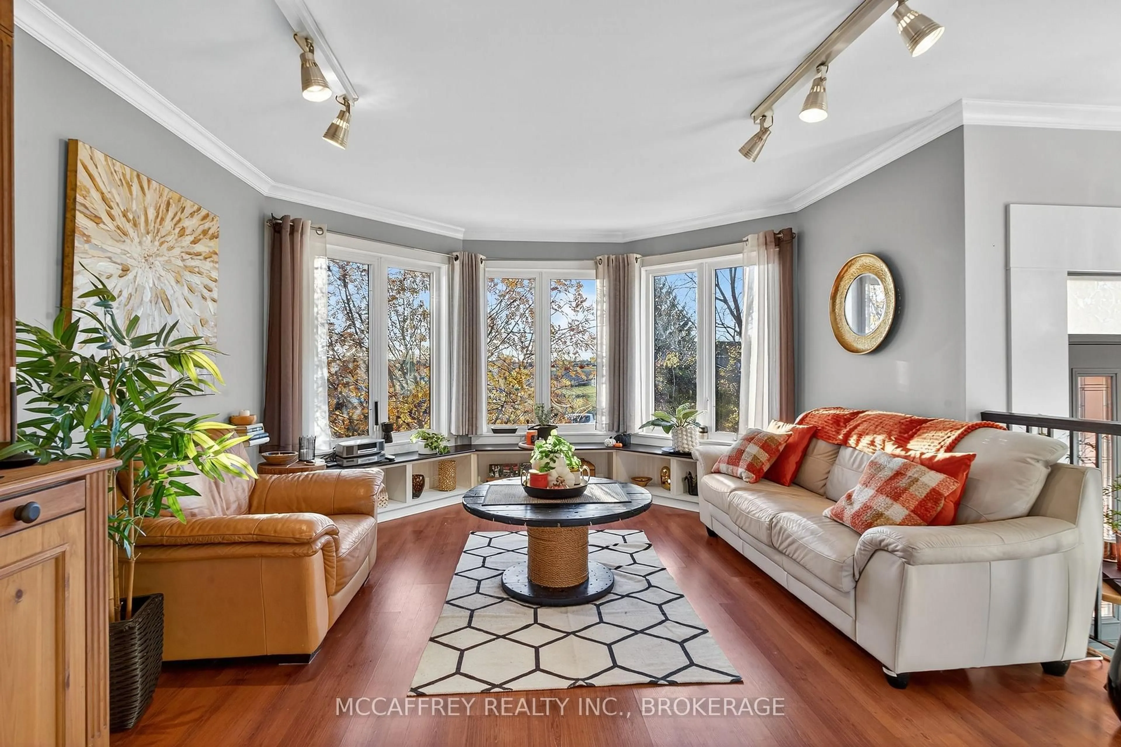 Living room with furniture, unknown for 45 Huron St, Plantagenet Ontario K7R 3L2