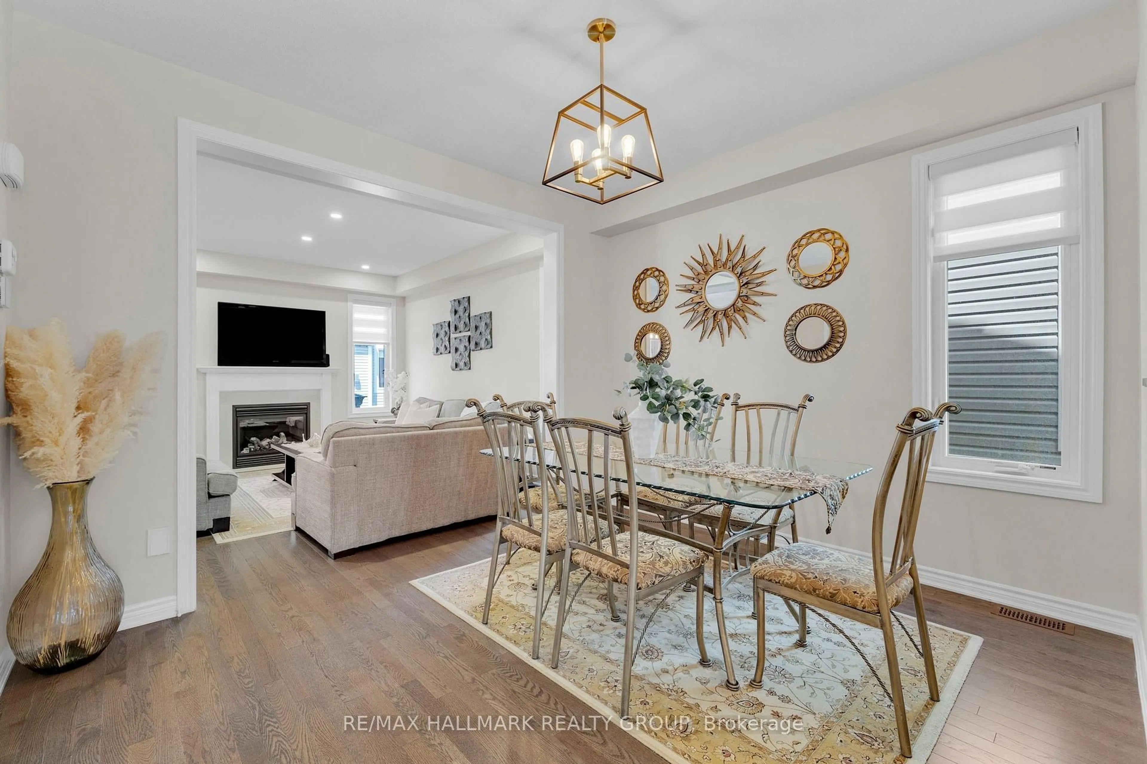 Dining room, unknown for 229 Meadowbreeze Dr, Ottawa Ontario K2M 3A6