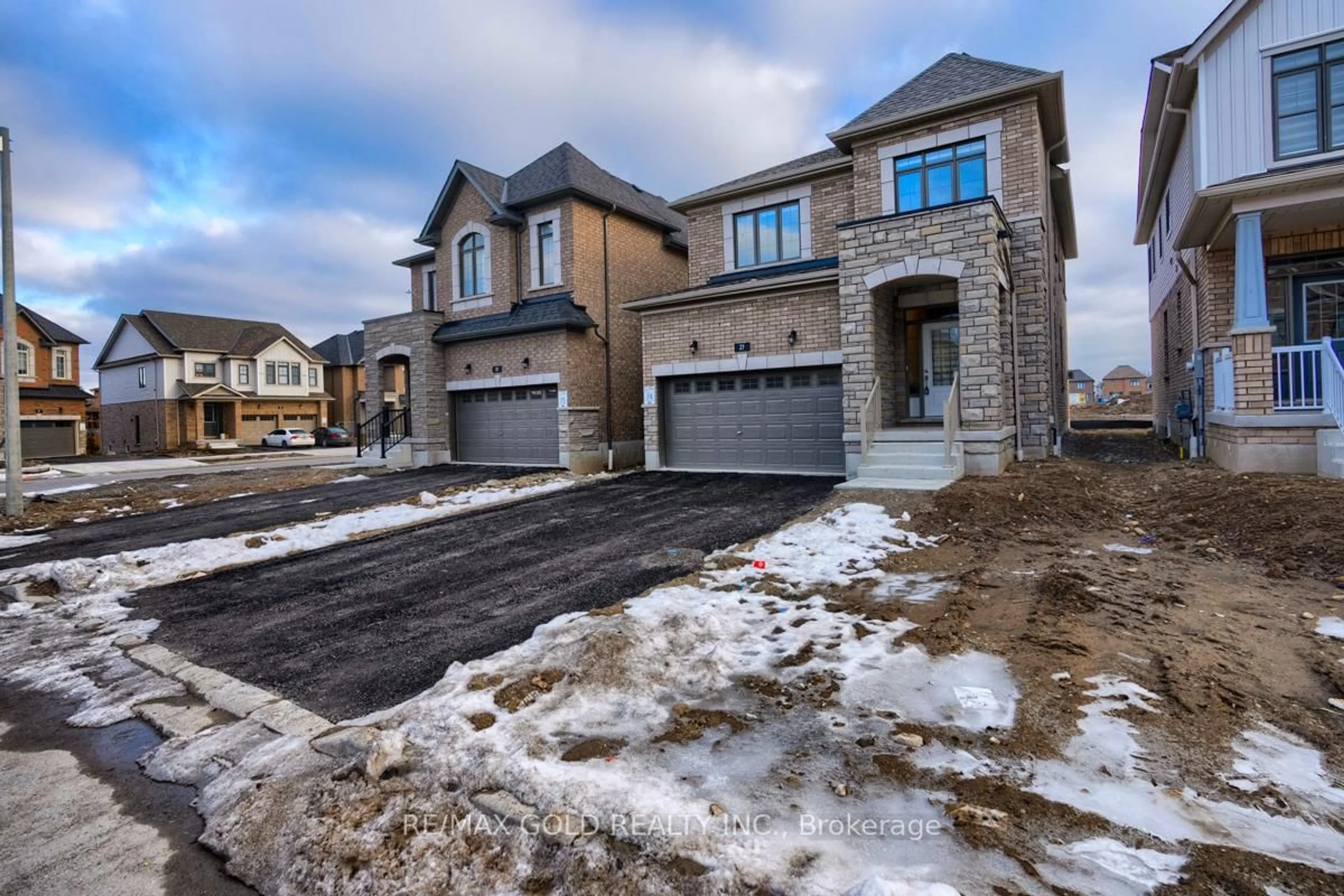 Home with brick exterior material, street for 27 Garland Ave, Cambridge Ontario N1T 0E7