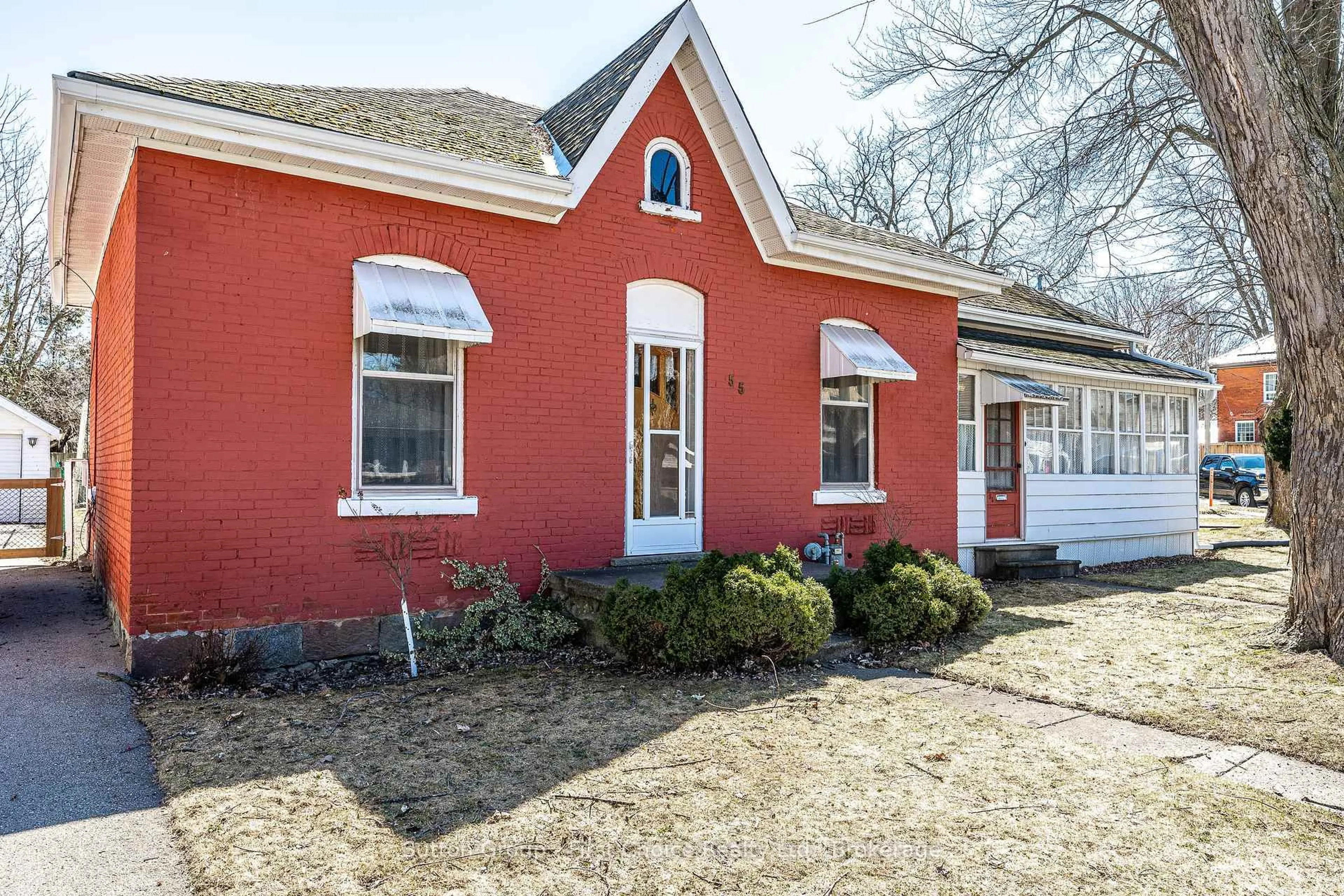 Home with brick exterior material, street for 55 Dufferin St, Stratford Ontario N5A 2G6