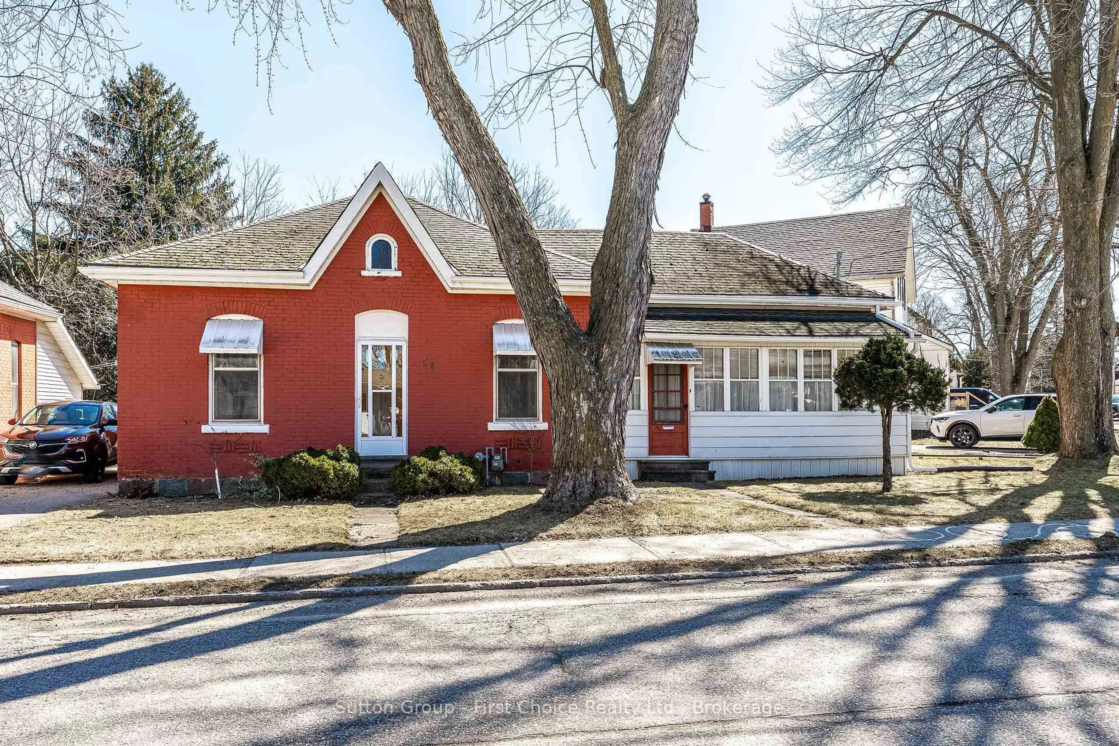 Home with brick exterior material, street for 55 Dufferin St, Stratford Ontario N5A 2G6