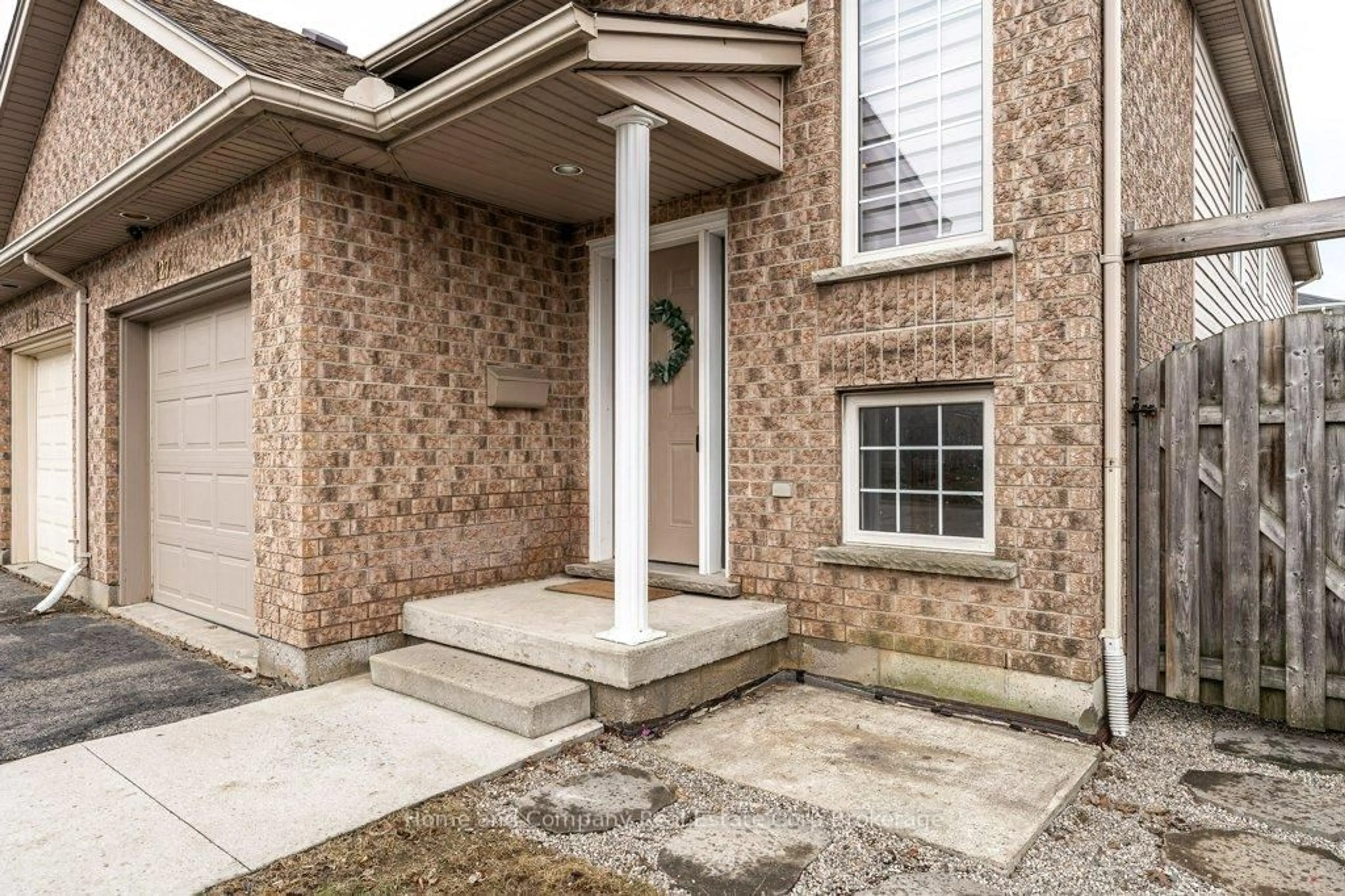 Unknown for 127 Walsh Cres, Stratford Ontario N5A 7X7