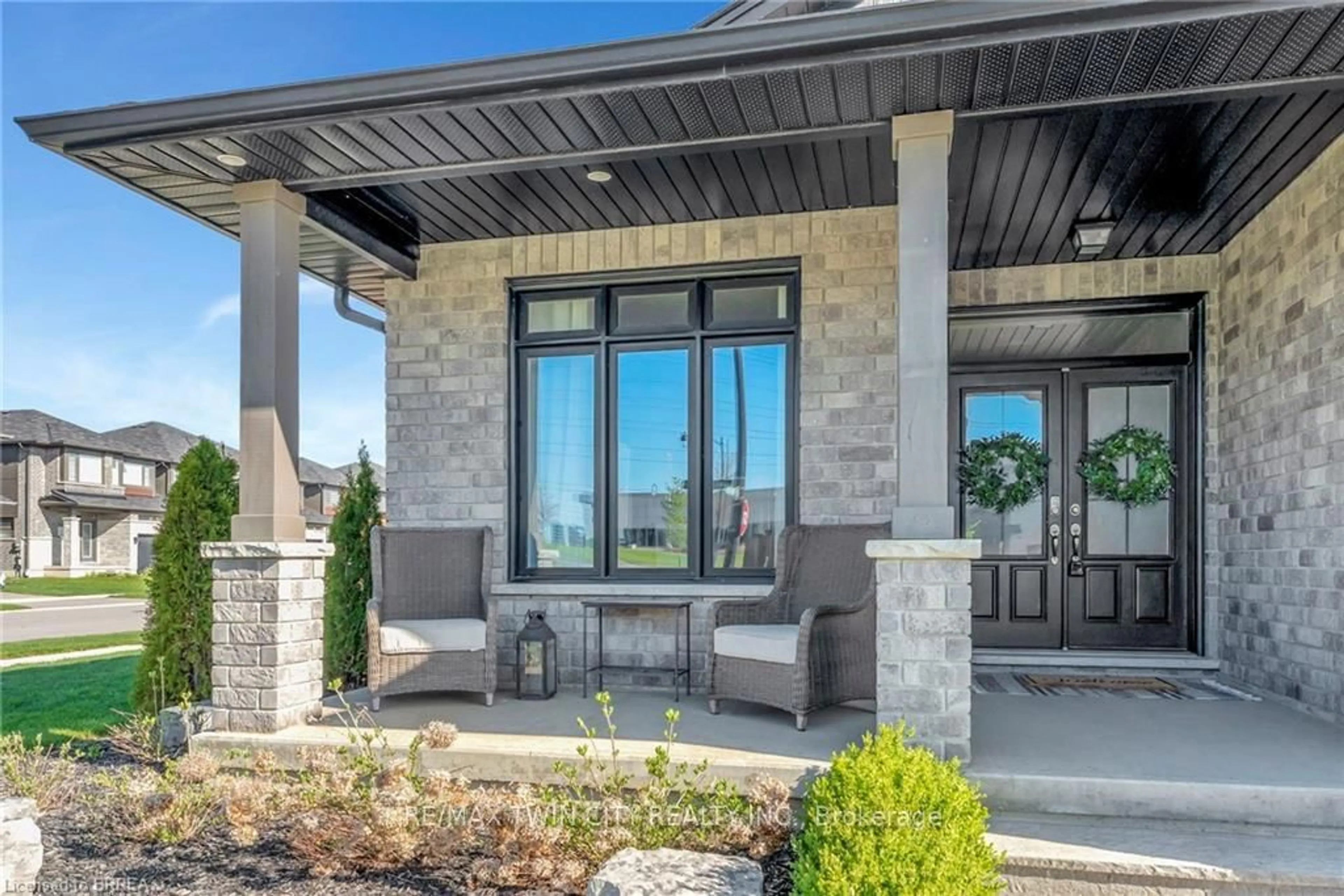 Unknown for 2 Masters Lane, Brant Ontario N3L 0H4