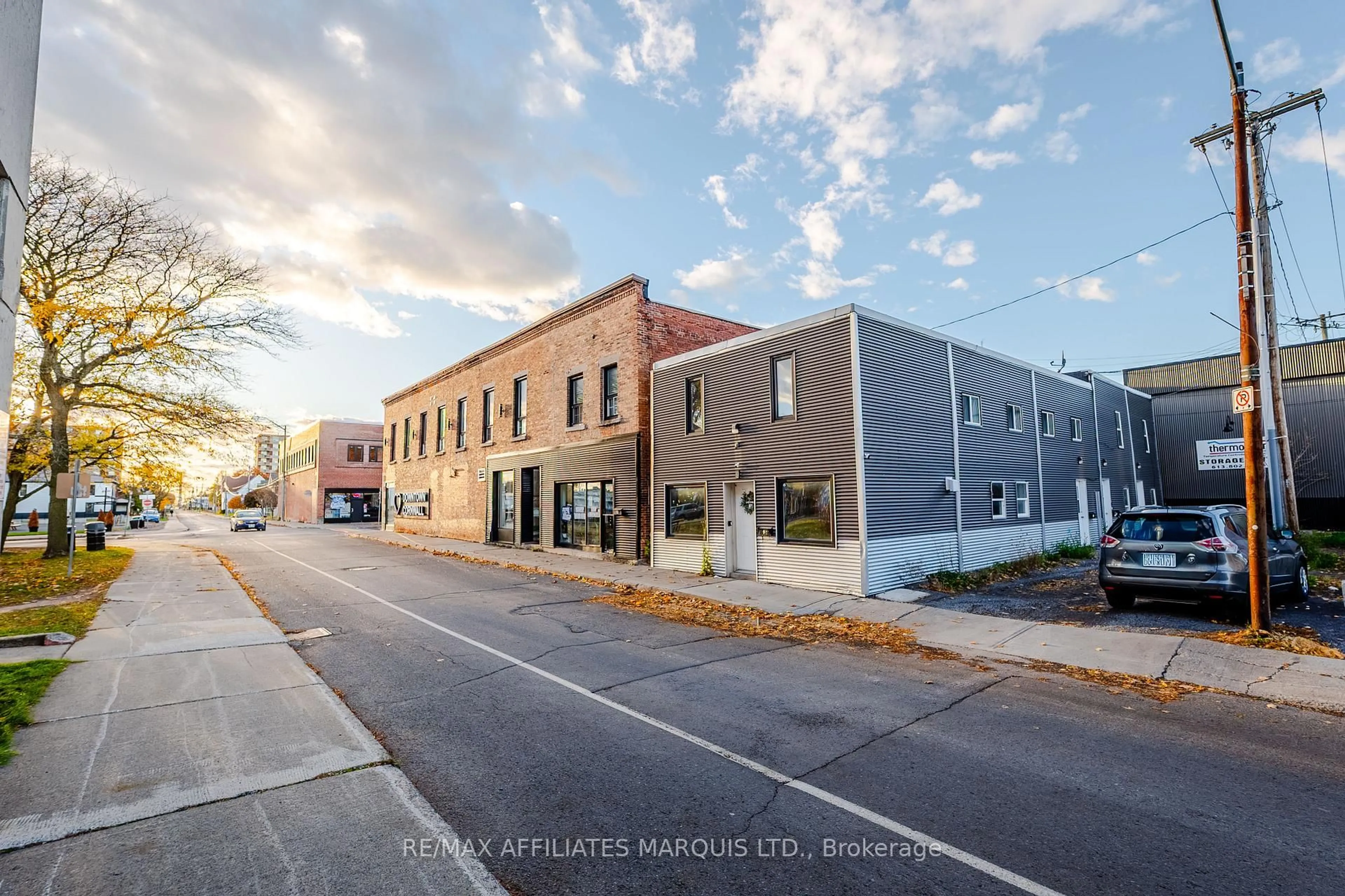 A pic from outside/outdoor area/front of a property/back of a property/a pic from drone, street for 9 First St, Cornwall Ontario K6H 1K5