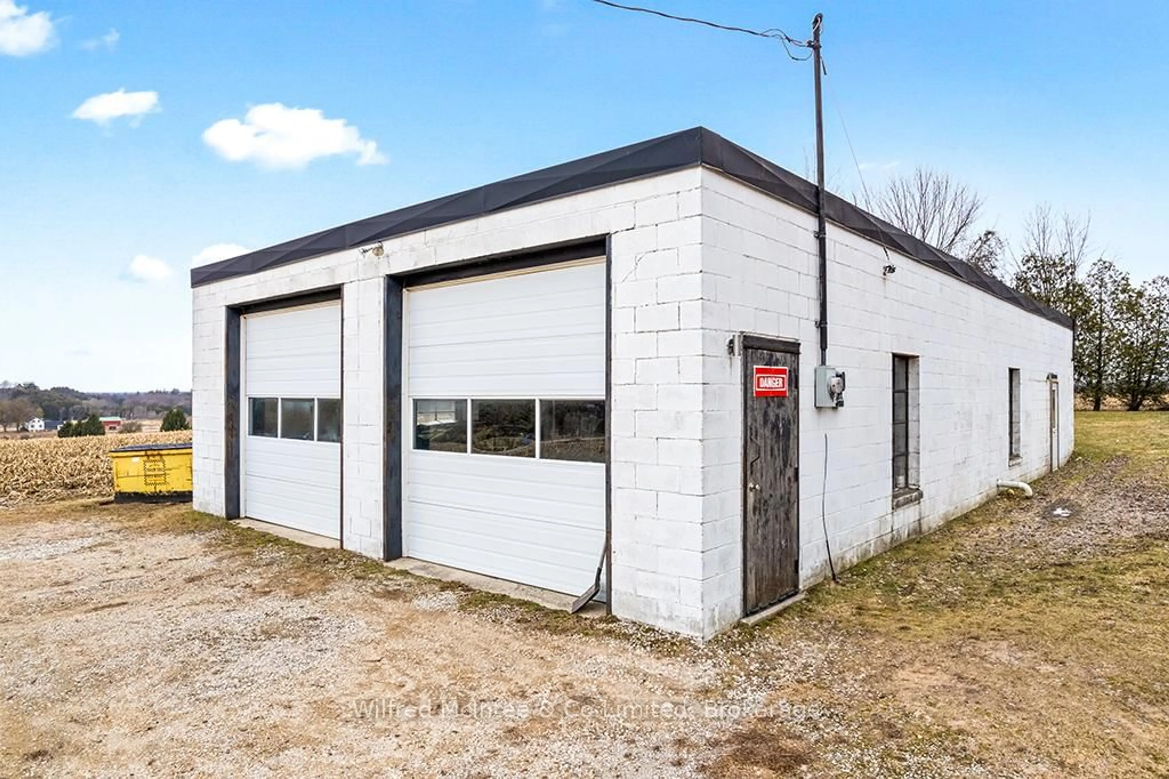 Indoor garage for 401395 GREY RD 4, West Grey Ontario N4N 3B8
